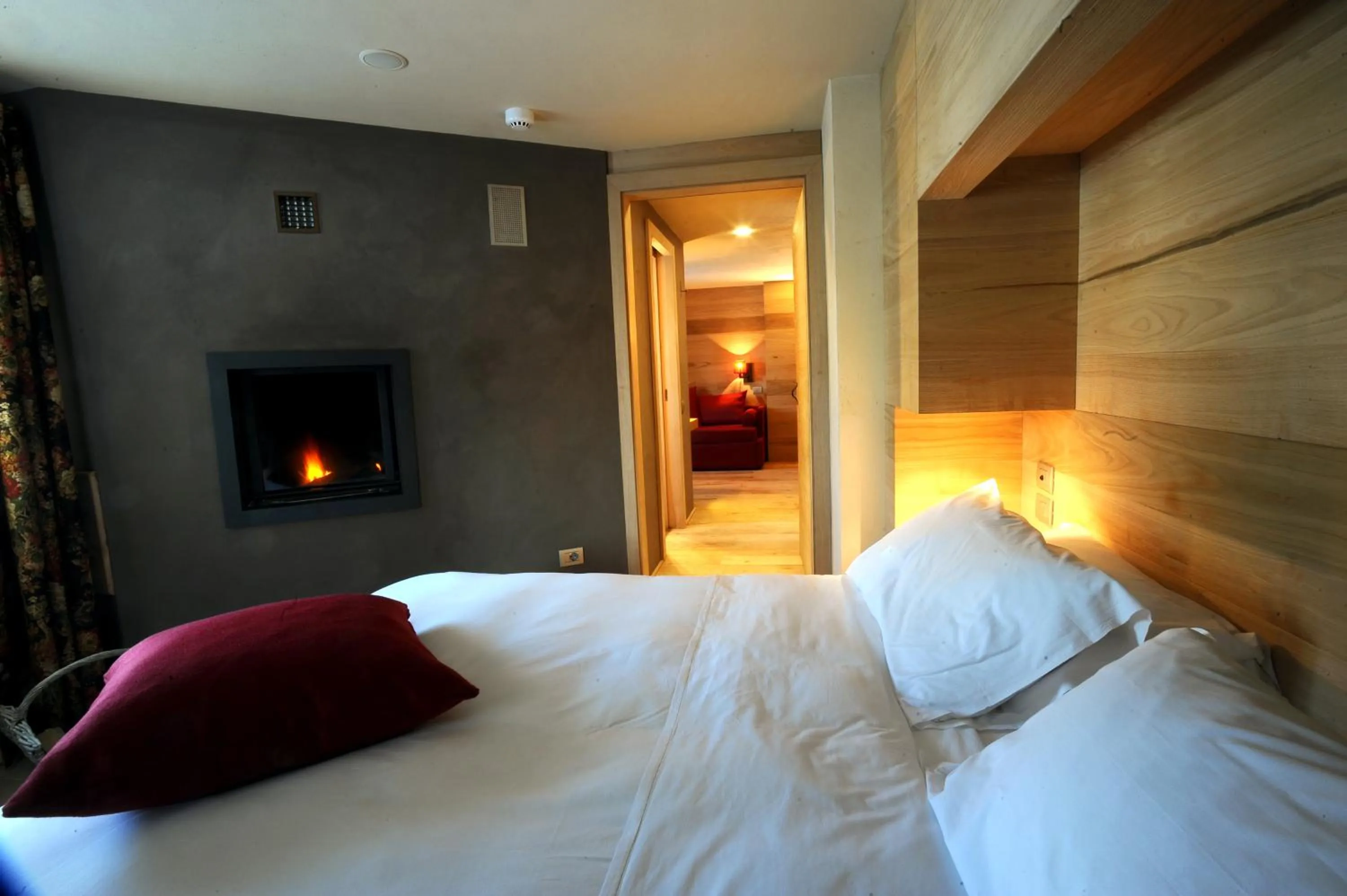 Photo of the whole room, Bed in Chalet Eden Eco Hotel, Restaurant & Wellness