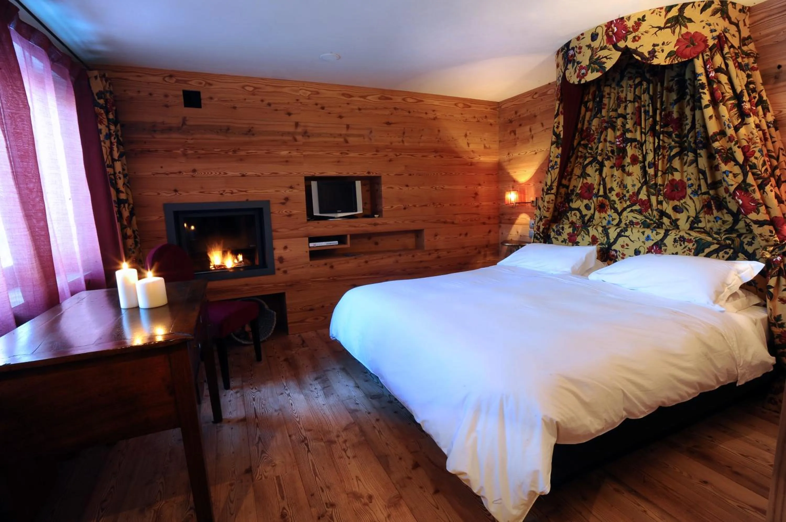 Bedroom, Bed in Chalet Eden Eco Hotel, Restaurant & Wellness