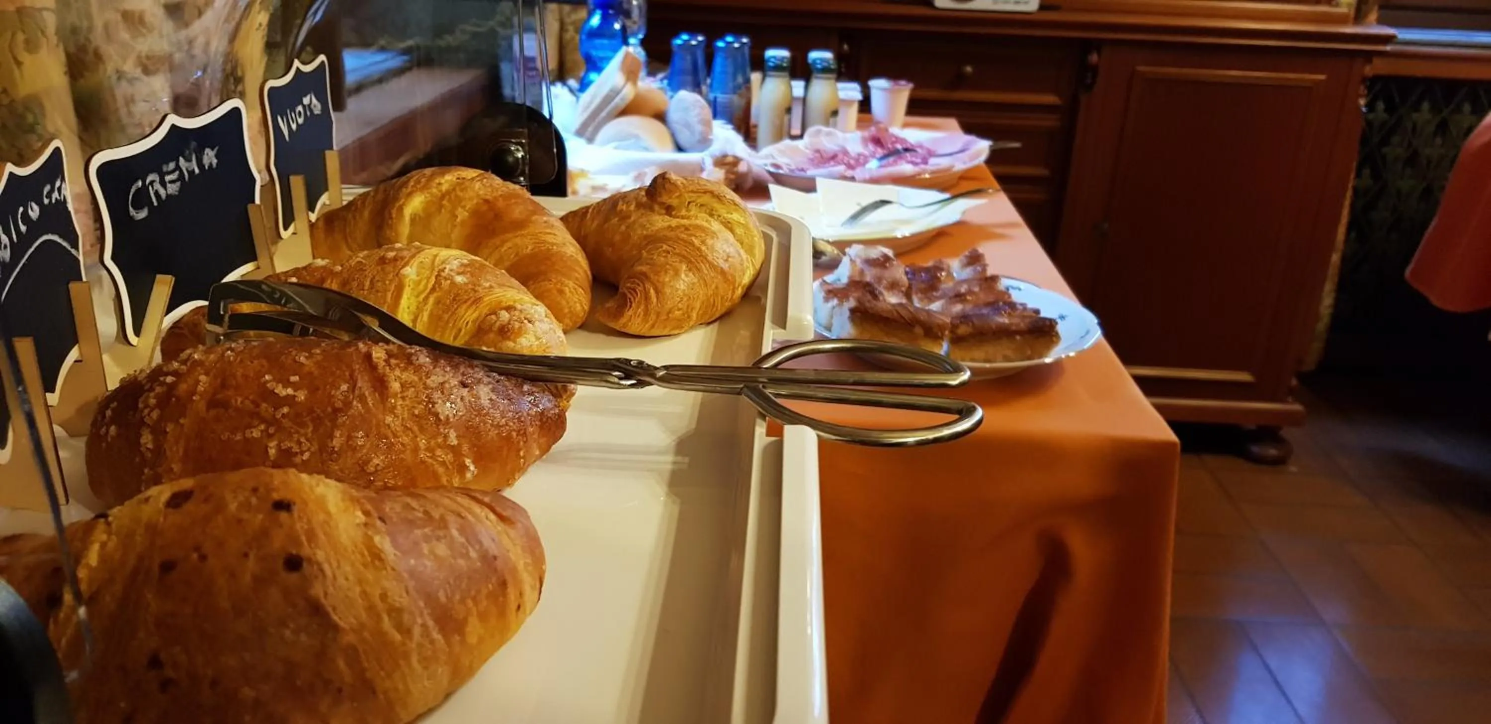 Food and drinks in Bed & Breakfast OttoQuadri