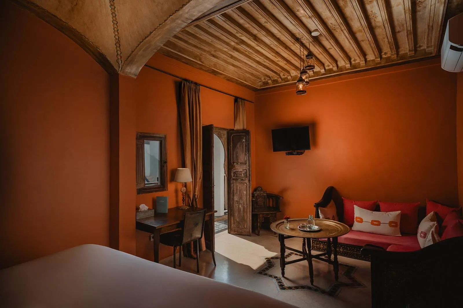 Bed in Riad Le Rihani