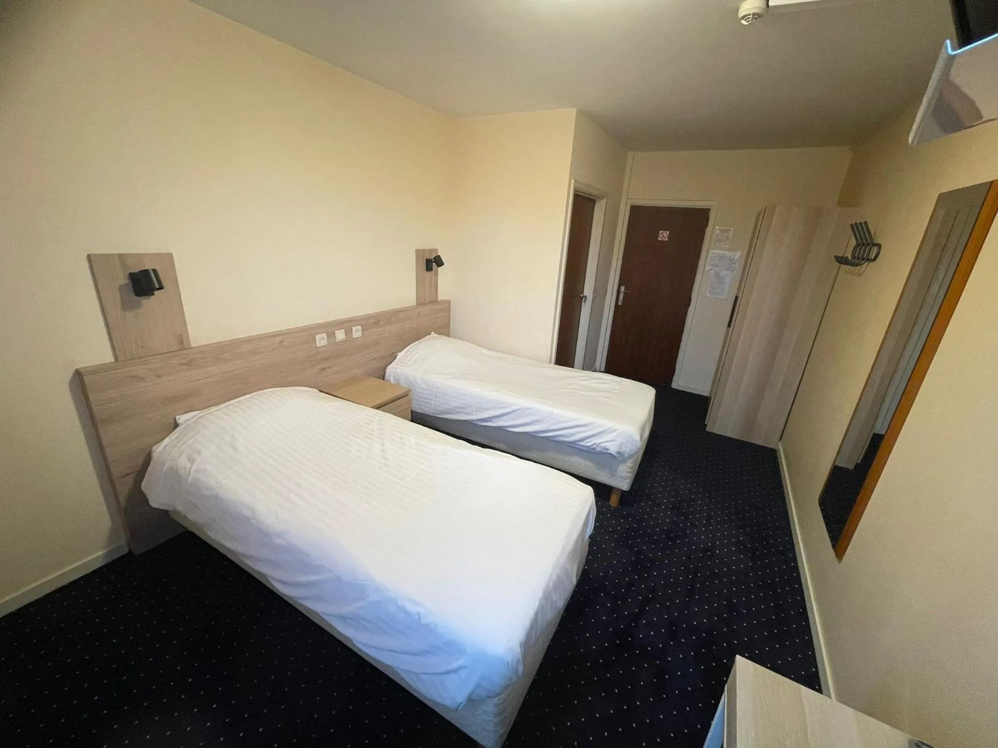 Bedroom, Bed in Hotel Bristol Internationaal