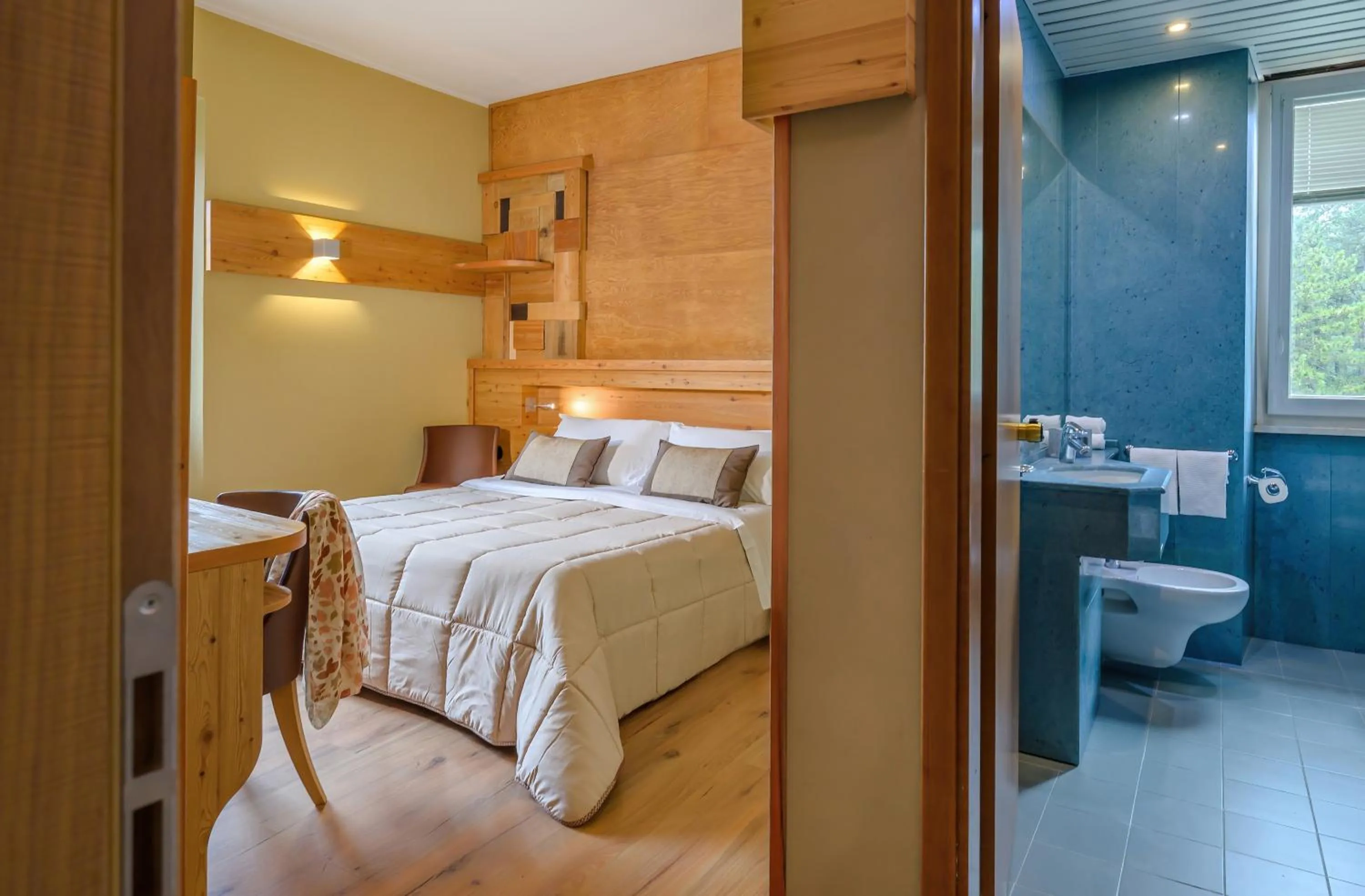 Bathroom, Bed in Ovindoli Park Hotel & SPA