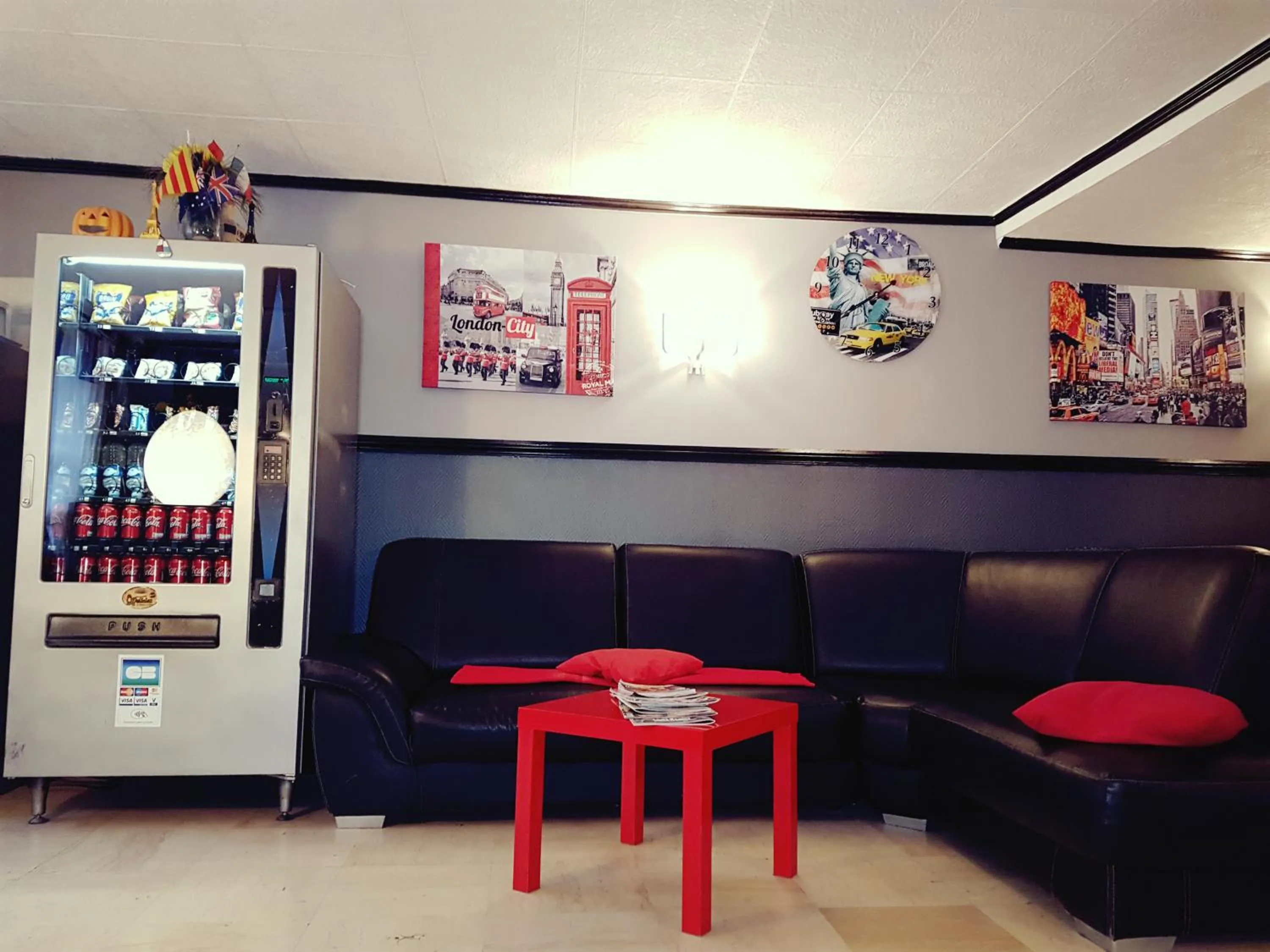 Lobby or reception in Hôtel Résidence De Bruxelles