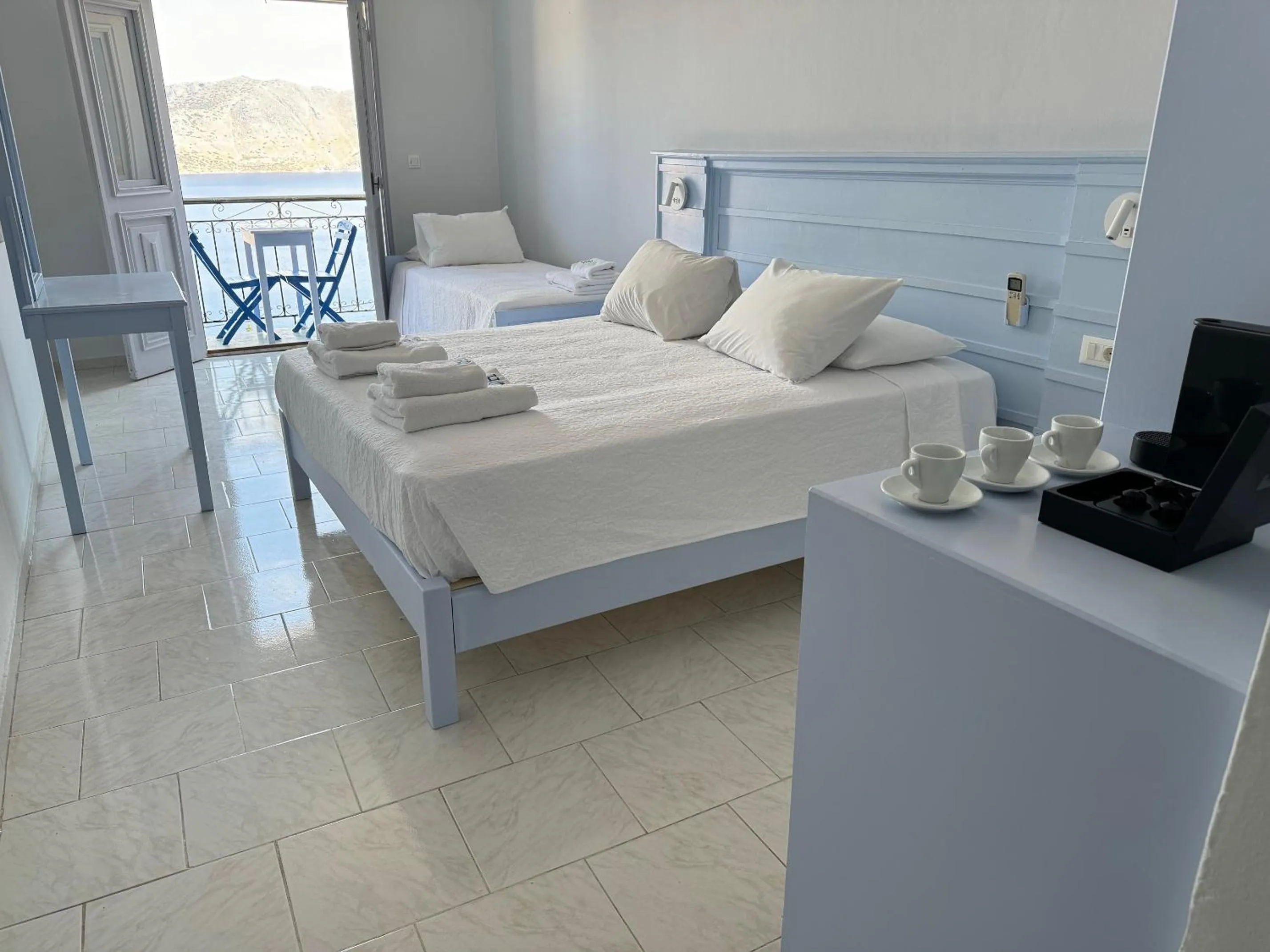 View (from property/room), Bed in Hotel Fiona Symi