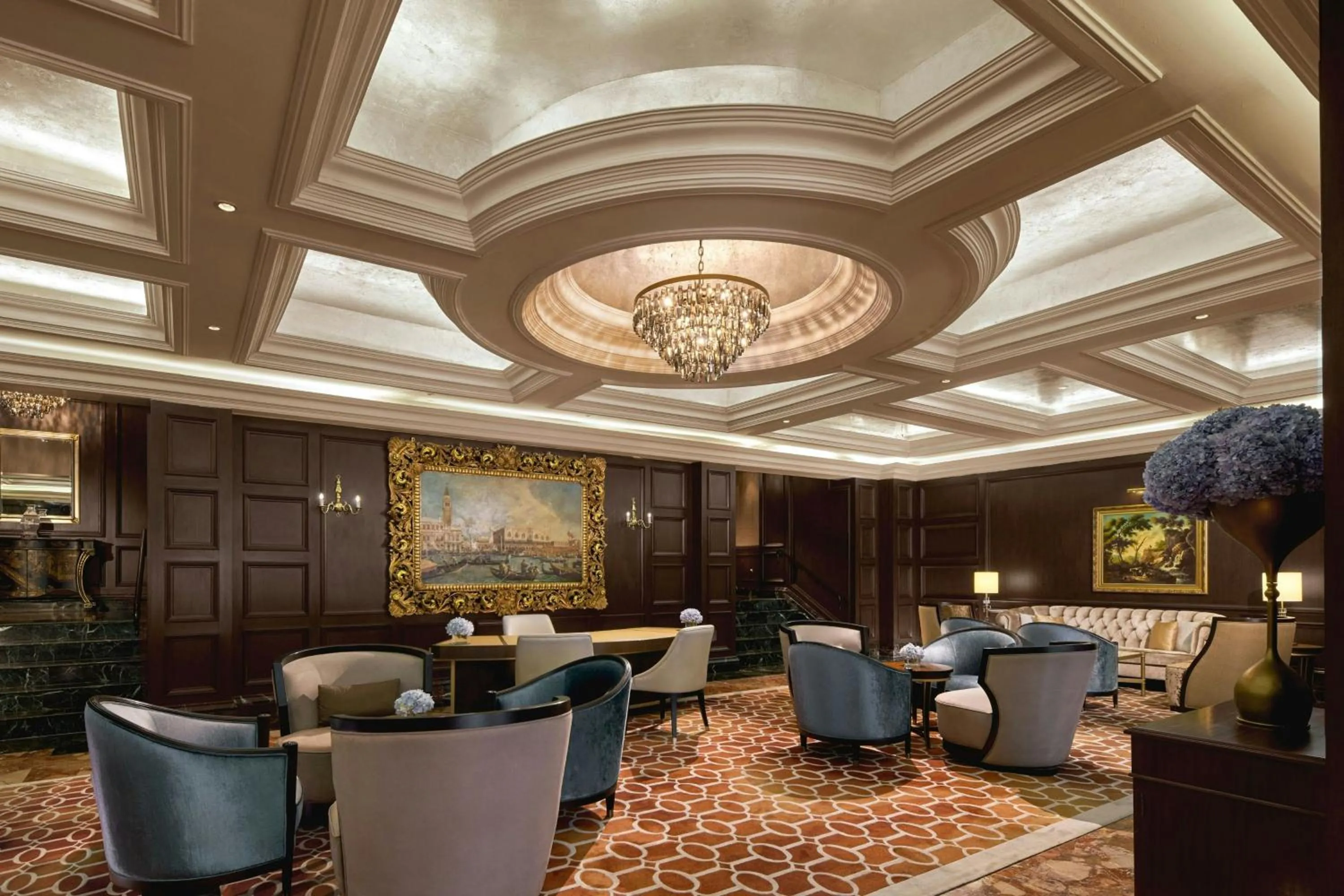Lounge or bar in The Ritz-Carlton, Kuala Lumpur