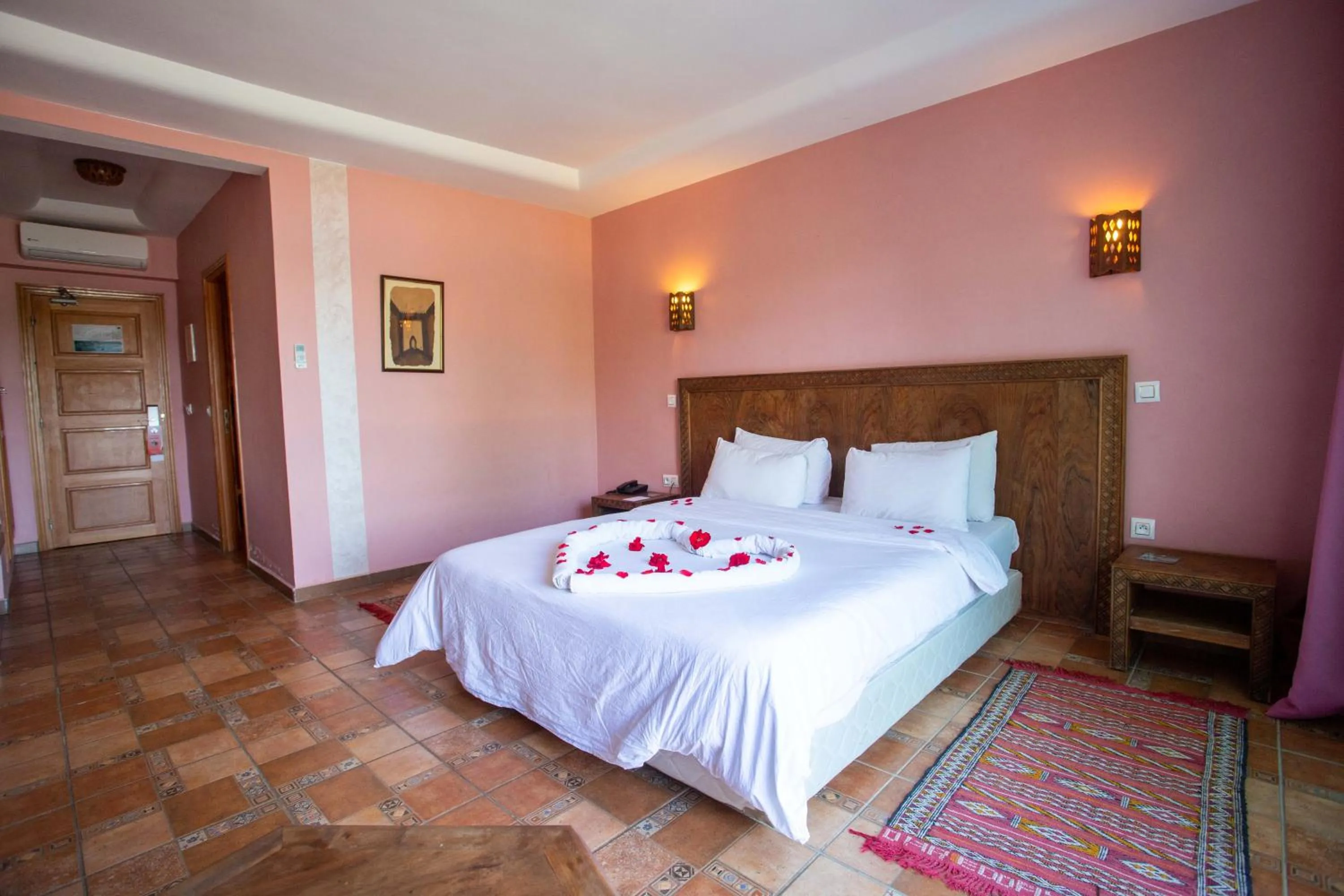 Bed in Hotel Dar Eddaya