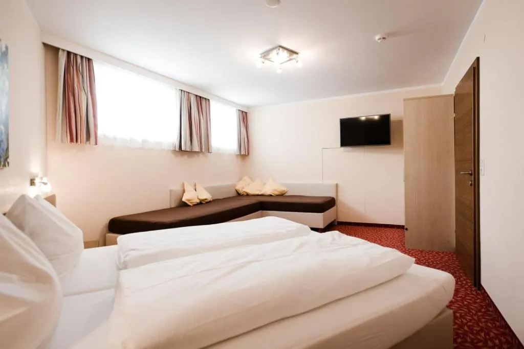 Bedroom, Bed in Aparthotel Dorfplatzl Garni Apartments & B&B