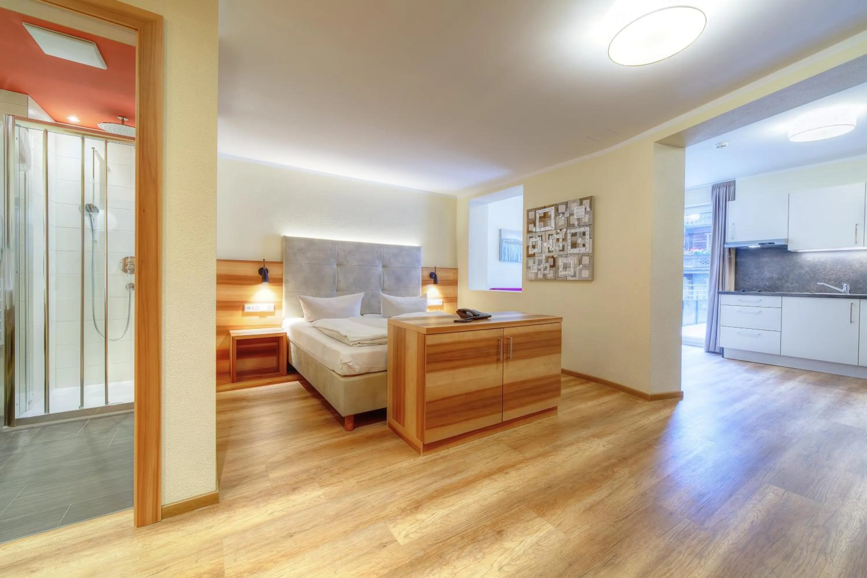 Photo of the whole room, Bed in Aparthotel Dorfplatzl Garni Apartments & B&B