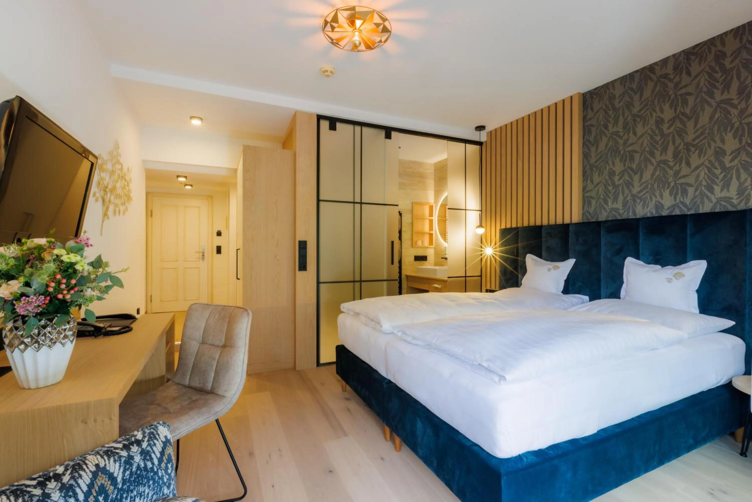 Photo of the whole room, Bed in Hotel St. Georg