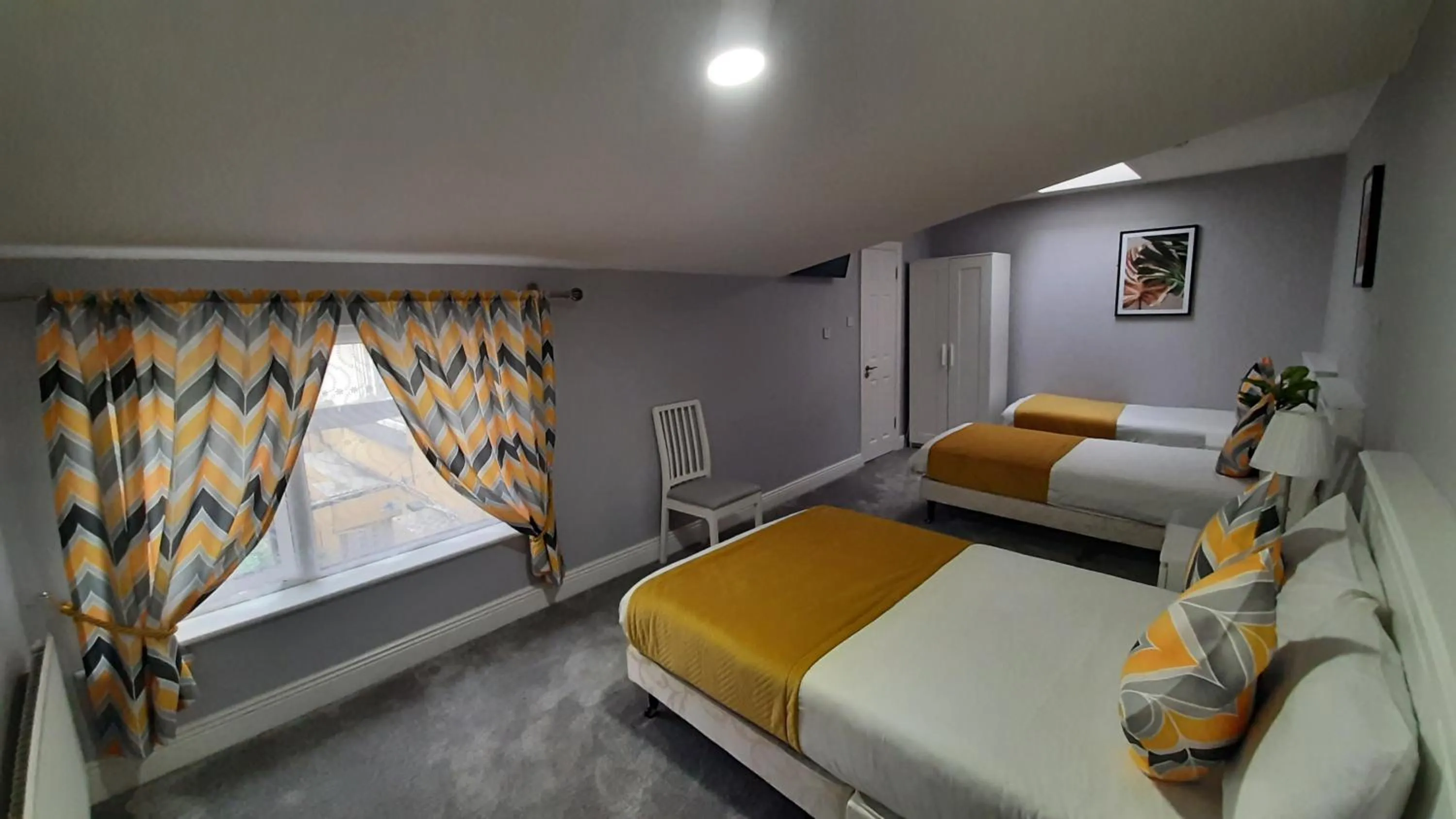 Photo of the whole room, Bed in The 'Rafter's Gastropub