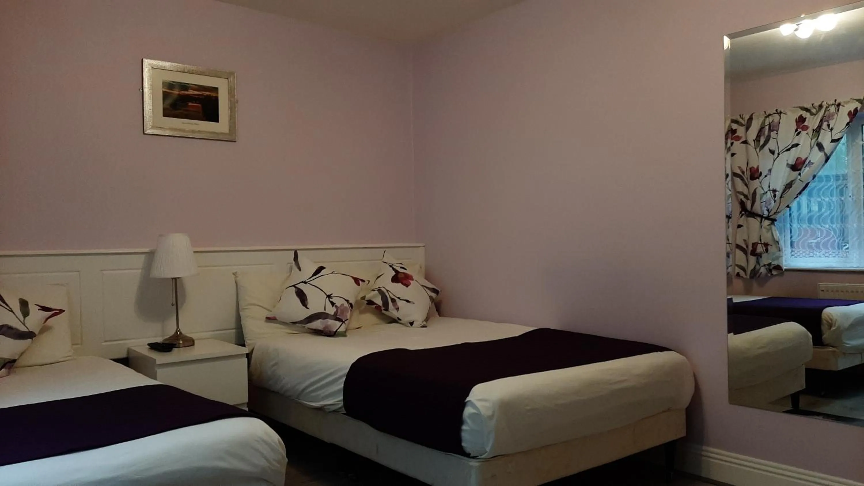 Photo of the whole room, Bed in The 'Rafter's Gastropub