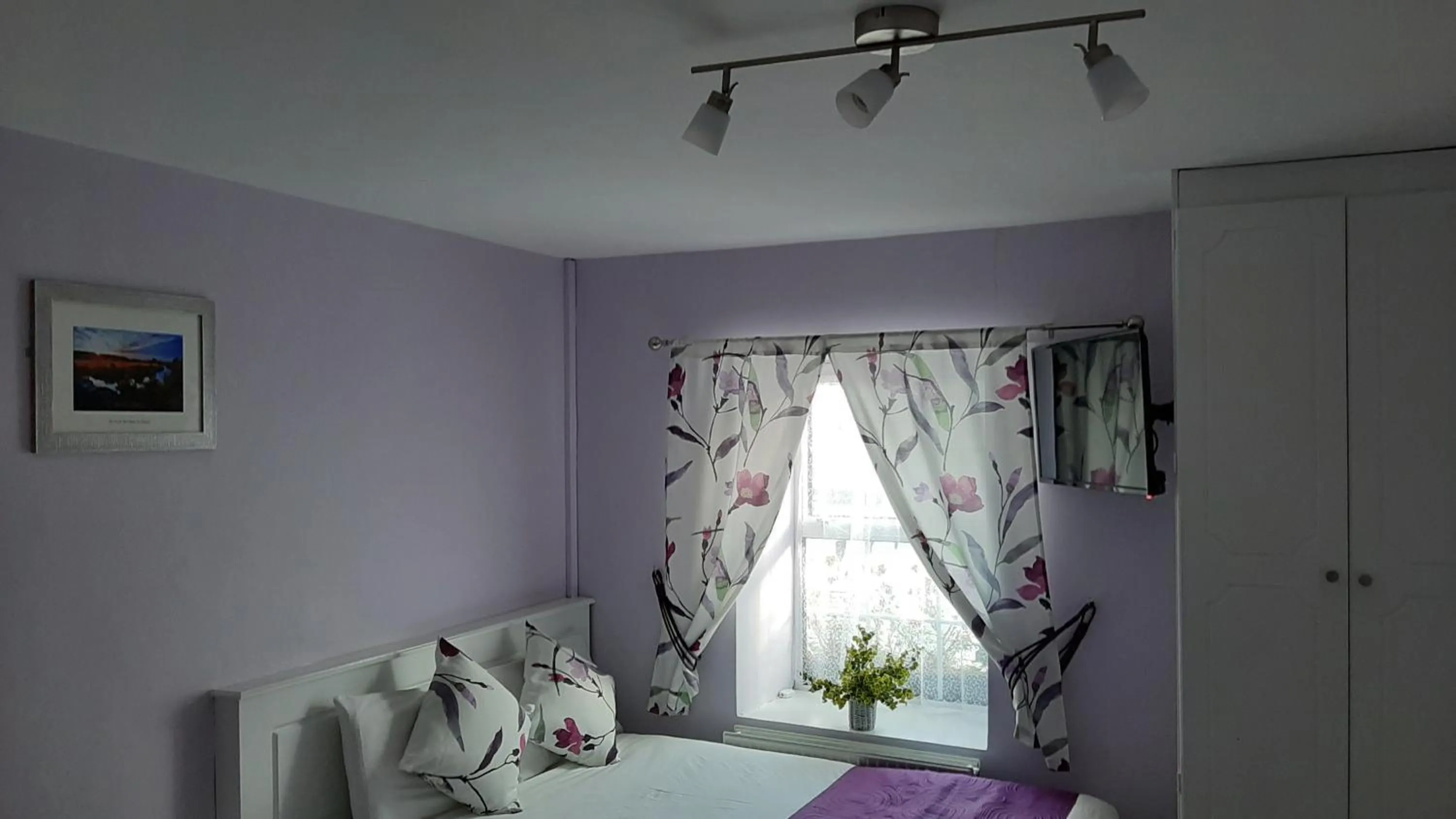 Bedroom, Bed in The 'Rafter's Gastropub