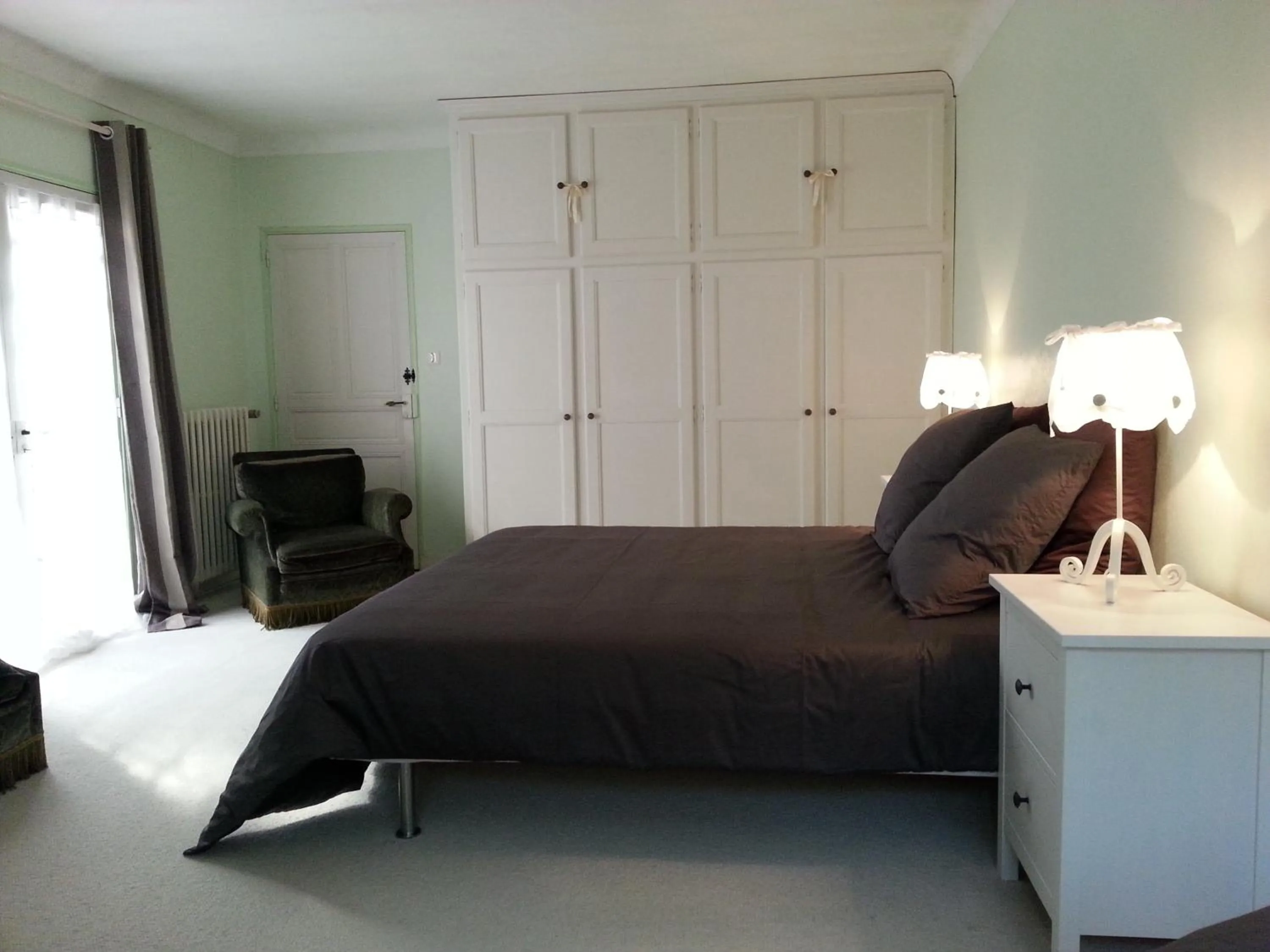 Bedroom, Bed in Maison d'hôtes Les Beaux Chenes