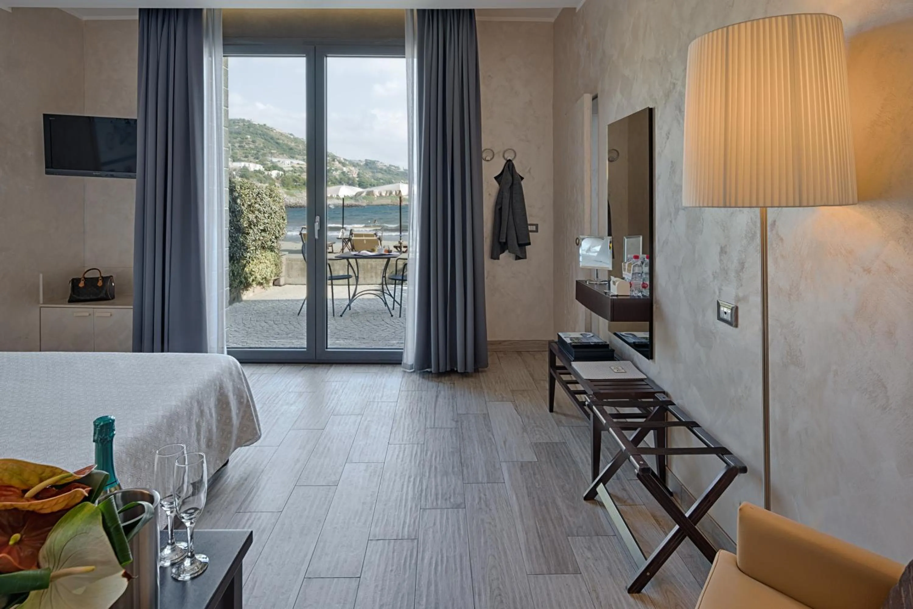 Bed in Hotel Riviera dei Fiori