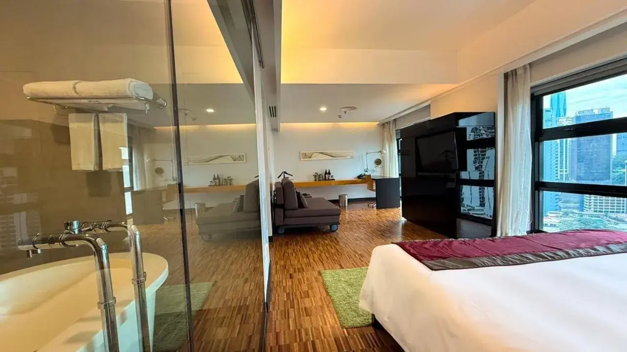 Premier Room in Hotel Maya Kuala Lumpur City Centre Premier Room in Hotel Maya Kuala Lumpur City Centre