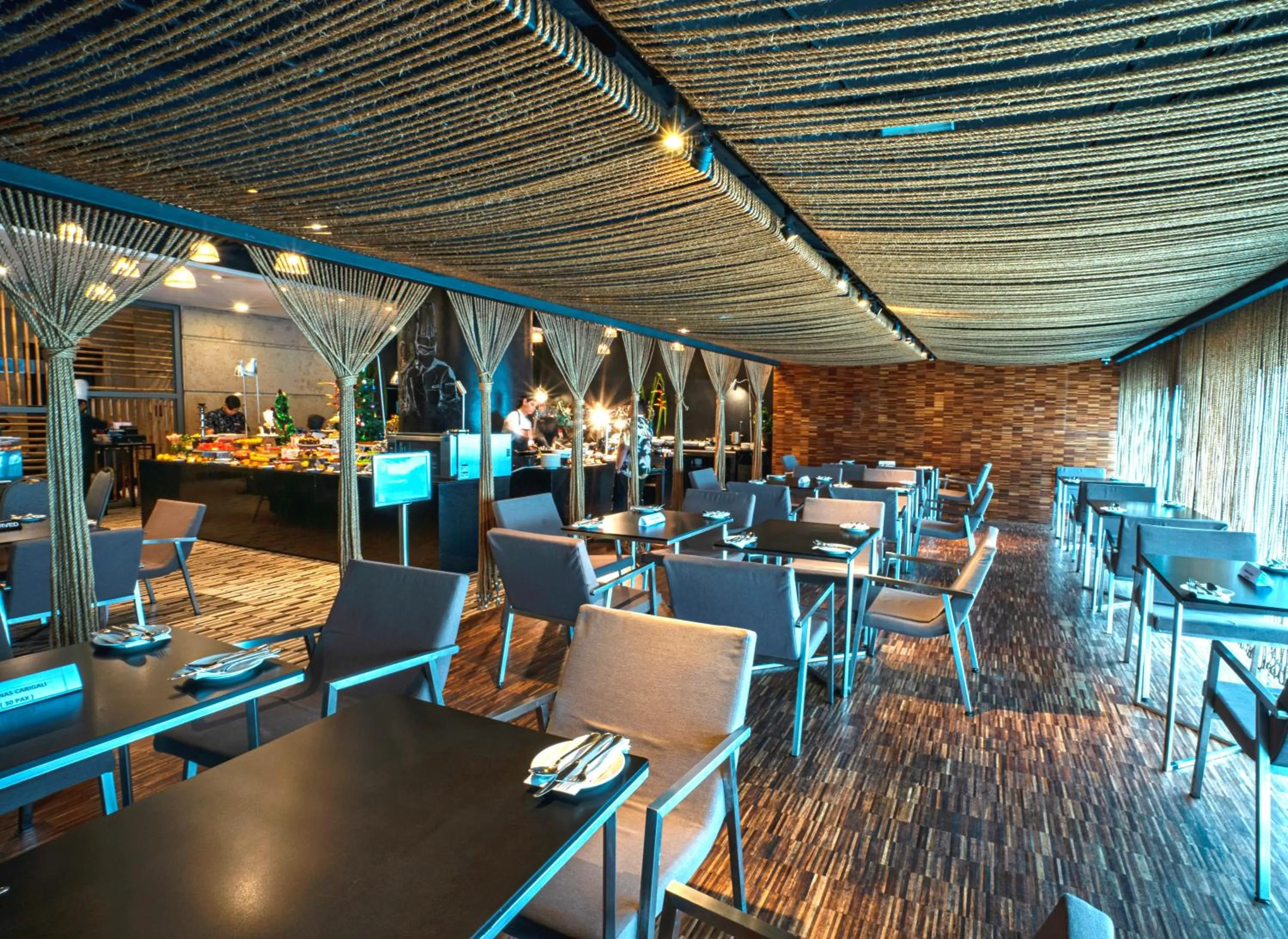 Restaurant/places to eat in Hotel Maya Kuala Lumpur City Centre