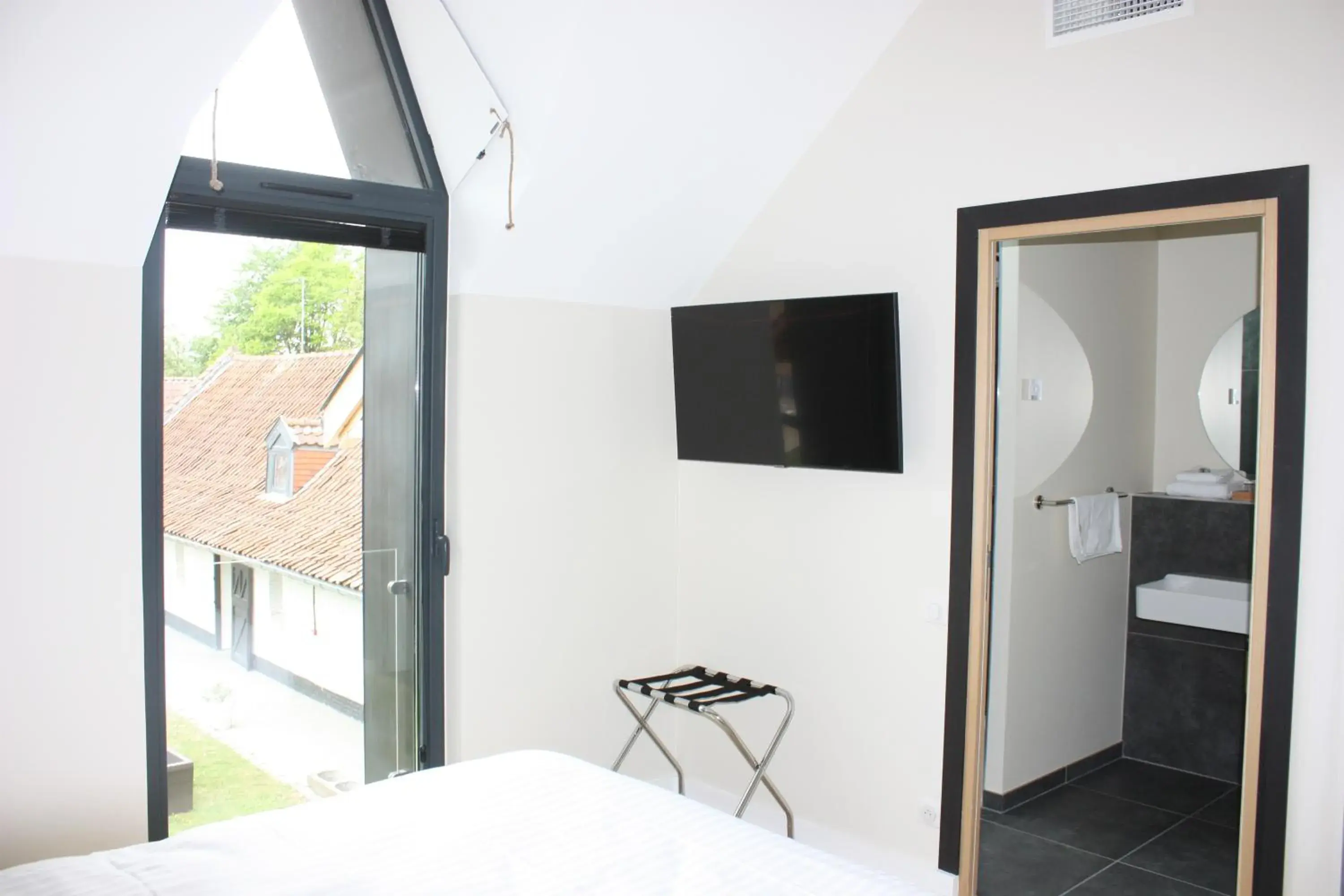 Photo of the whole room in La Ferme Blanche, The Originals Relais Photo of the whole room in La Ferme Blanche, The Originals Relais