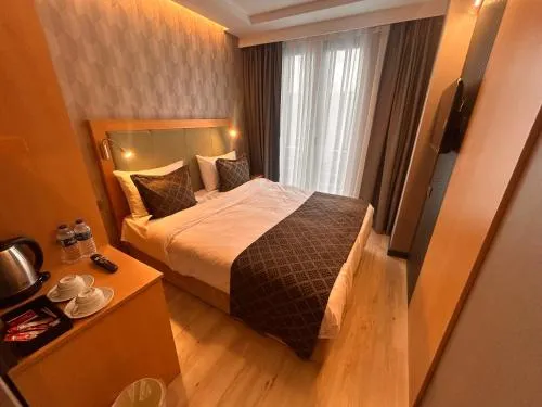 Heya Hotel