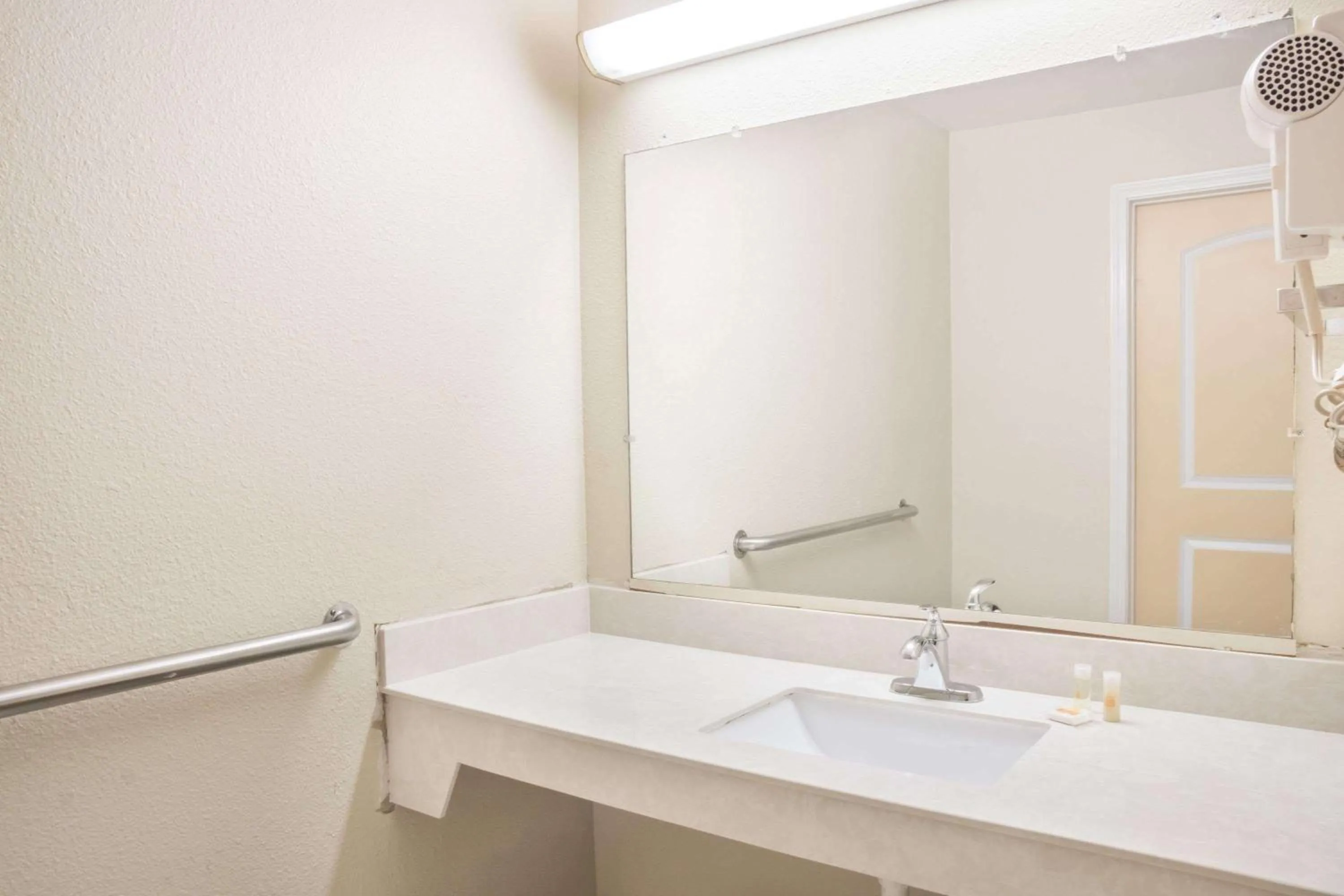 Photo of the whole room in Days Inn by Wyndham Bastrop