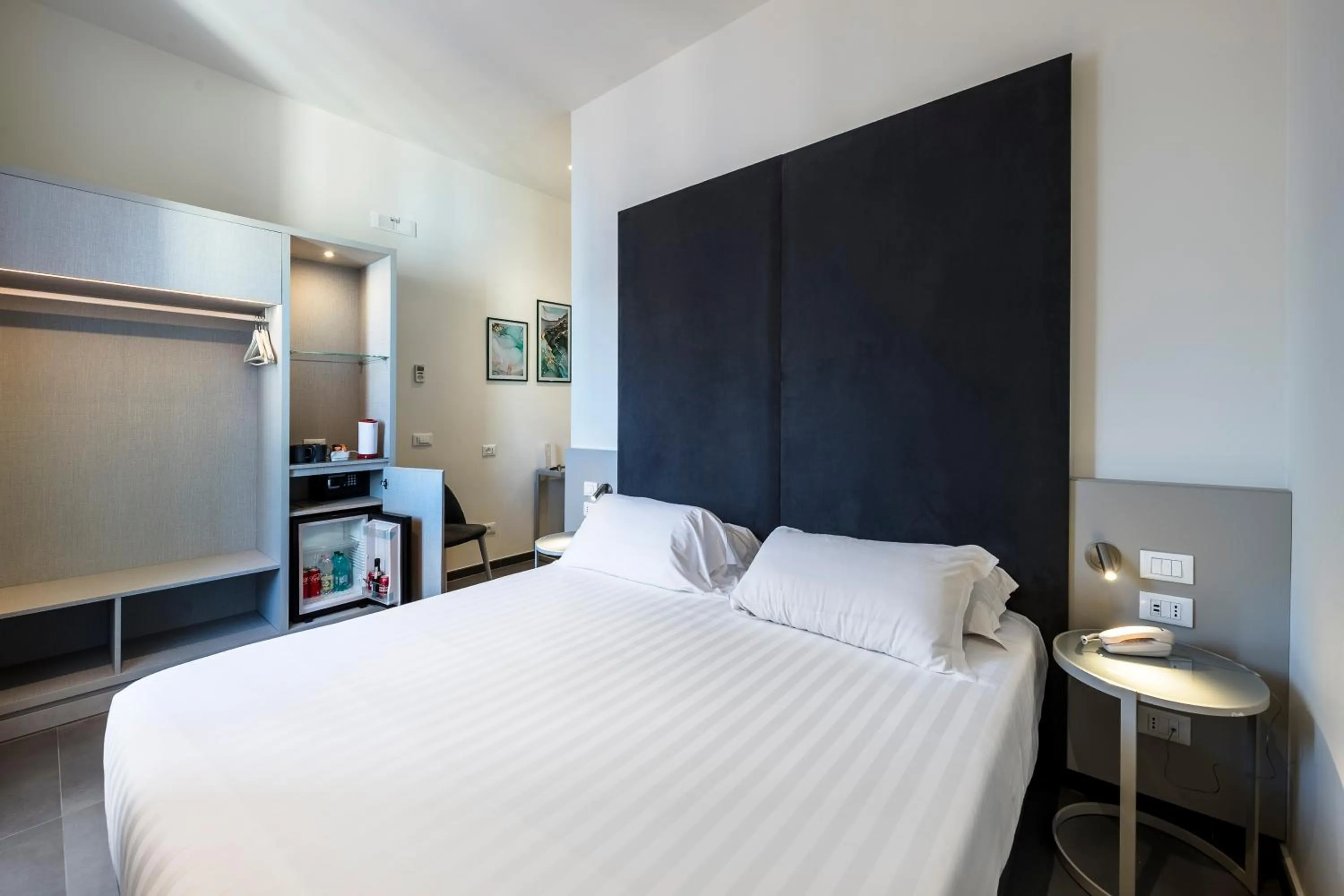 Bed in Hotel California