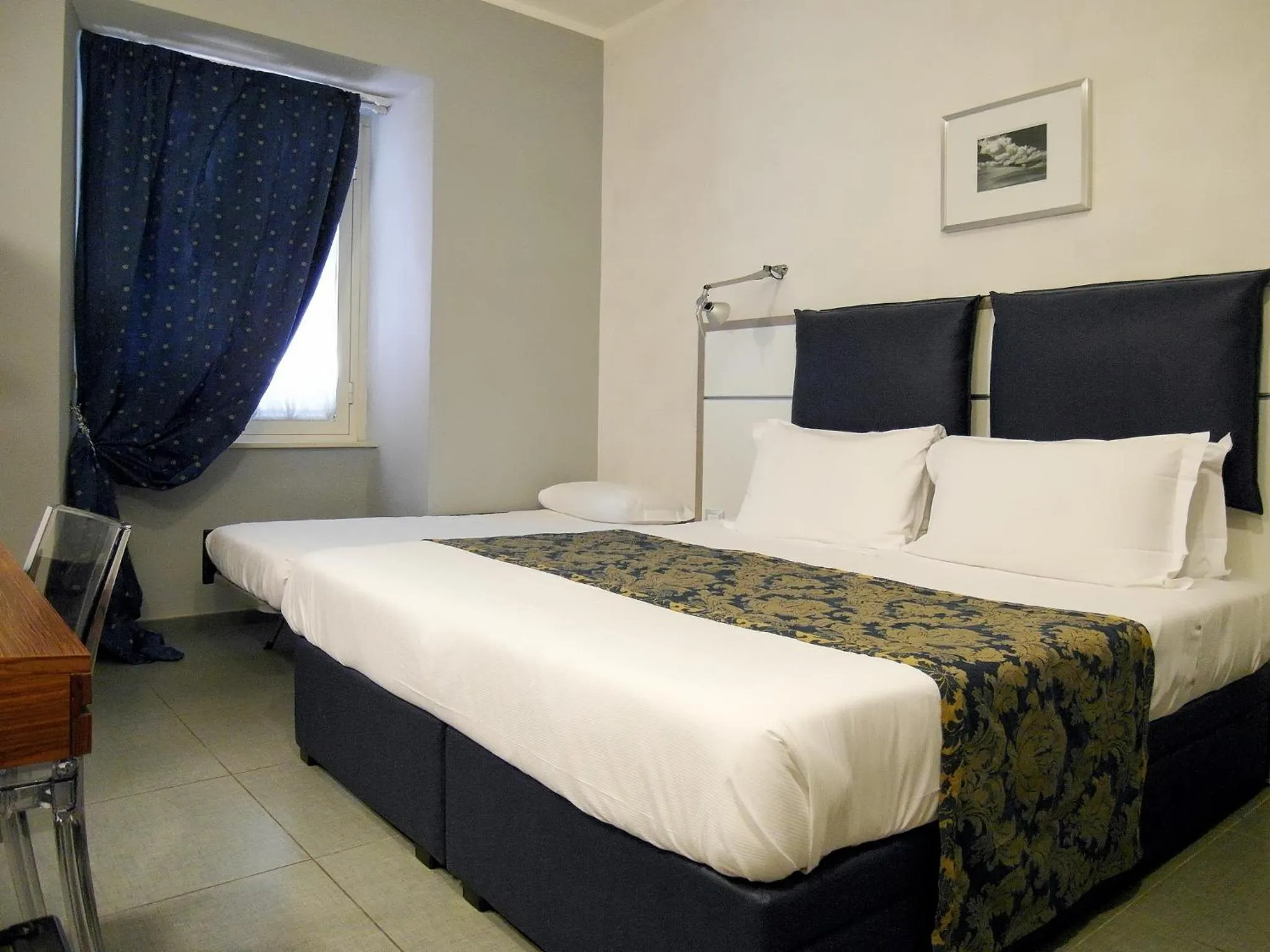 Bed in Hotel California