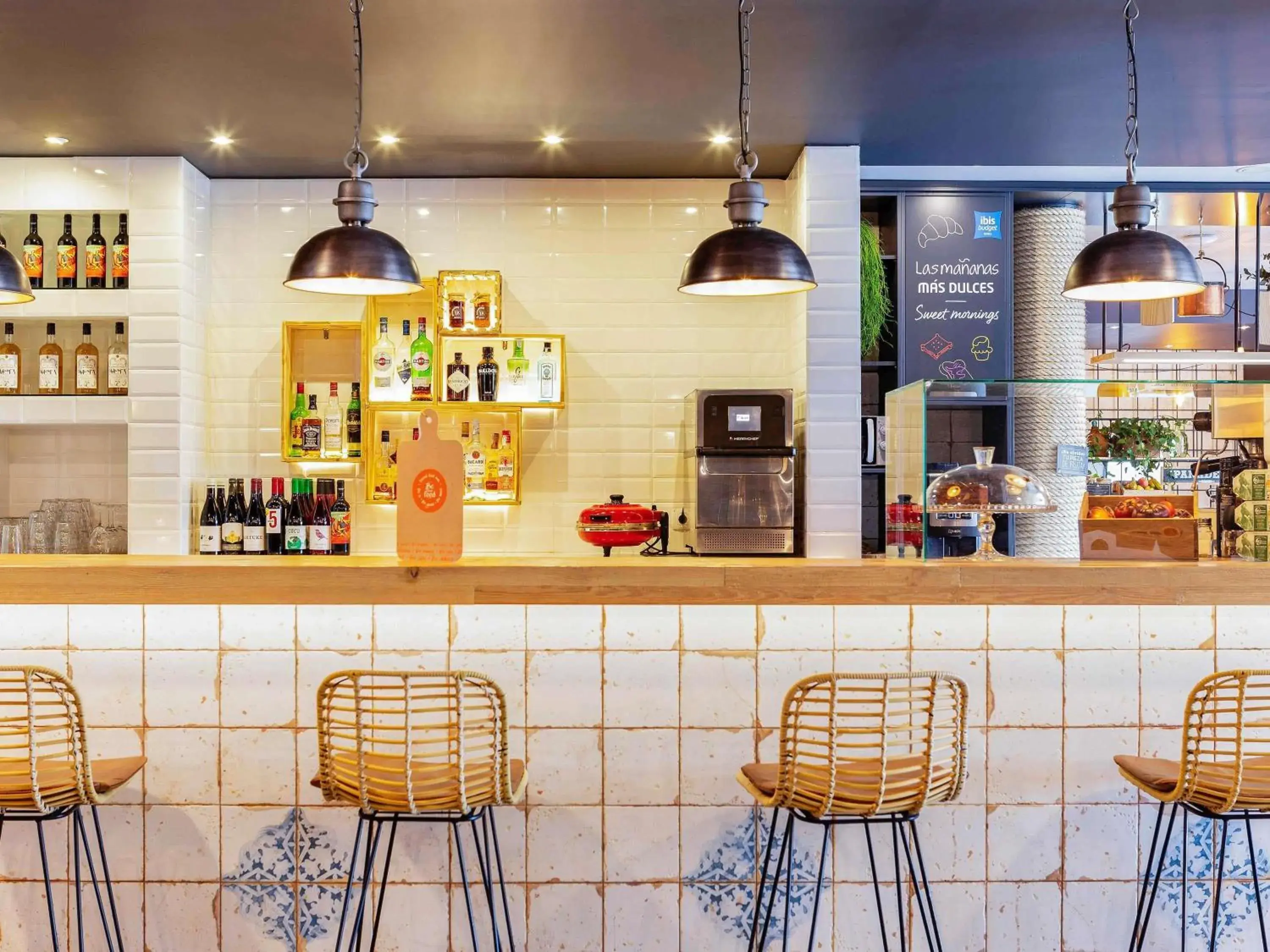 Restaurant/places to eat in Ibis Budget Oviedo Restaurant/places to eat in Ibis Budget Oviedo