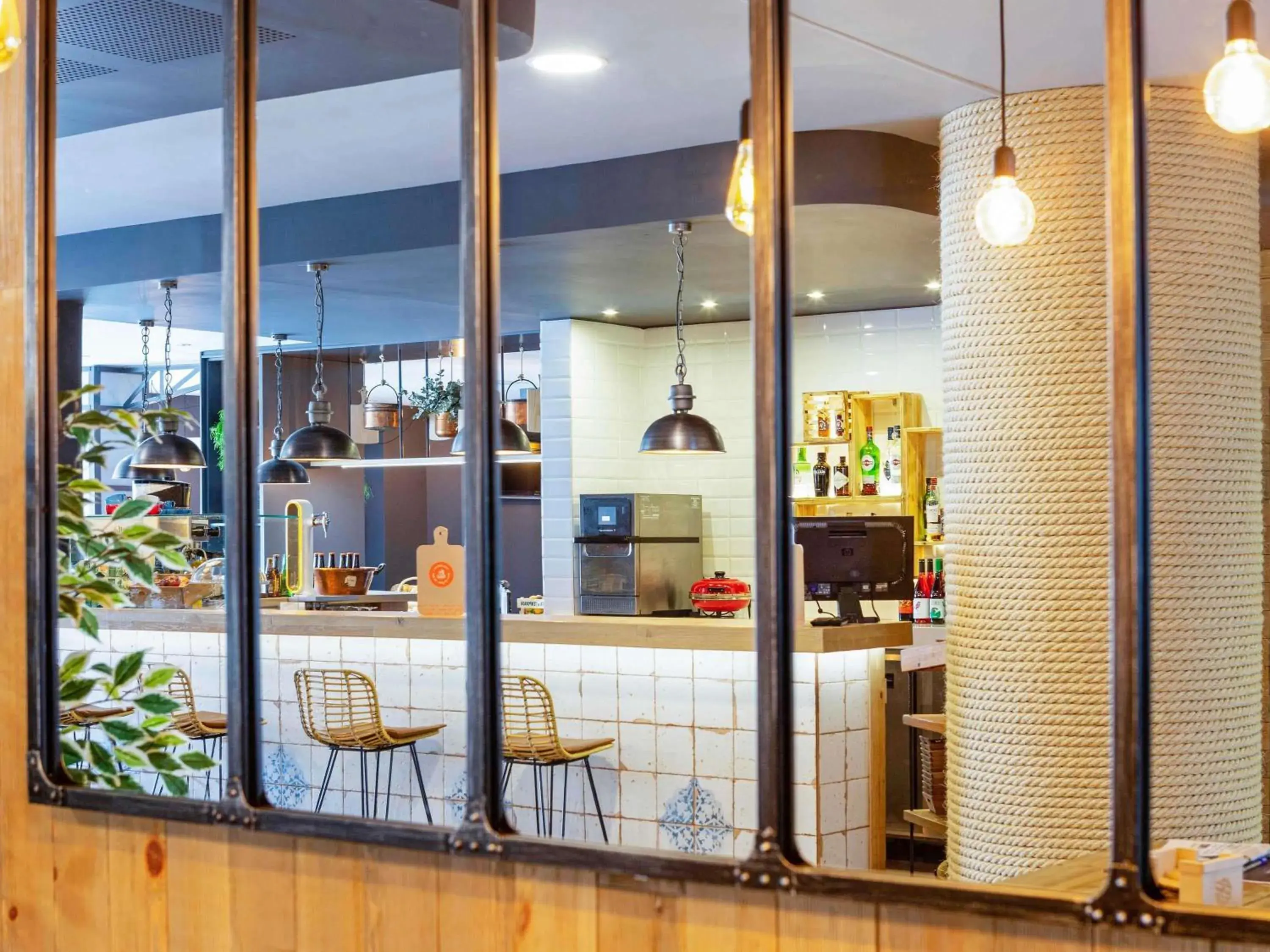 Restaurant/places to eat in Ibis Budget Oviedo Restaurant/places to eat in Ibis Budget Oviedo