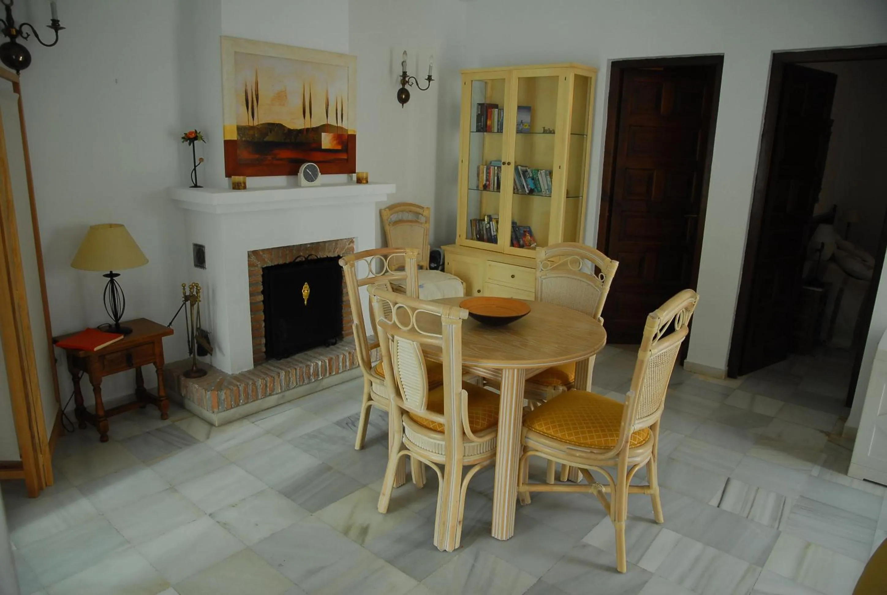 Communal lounge/ TV room in Mijas Pueblo Apartment