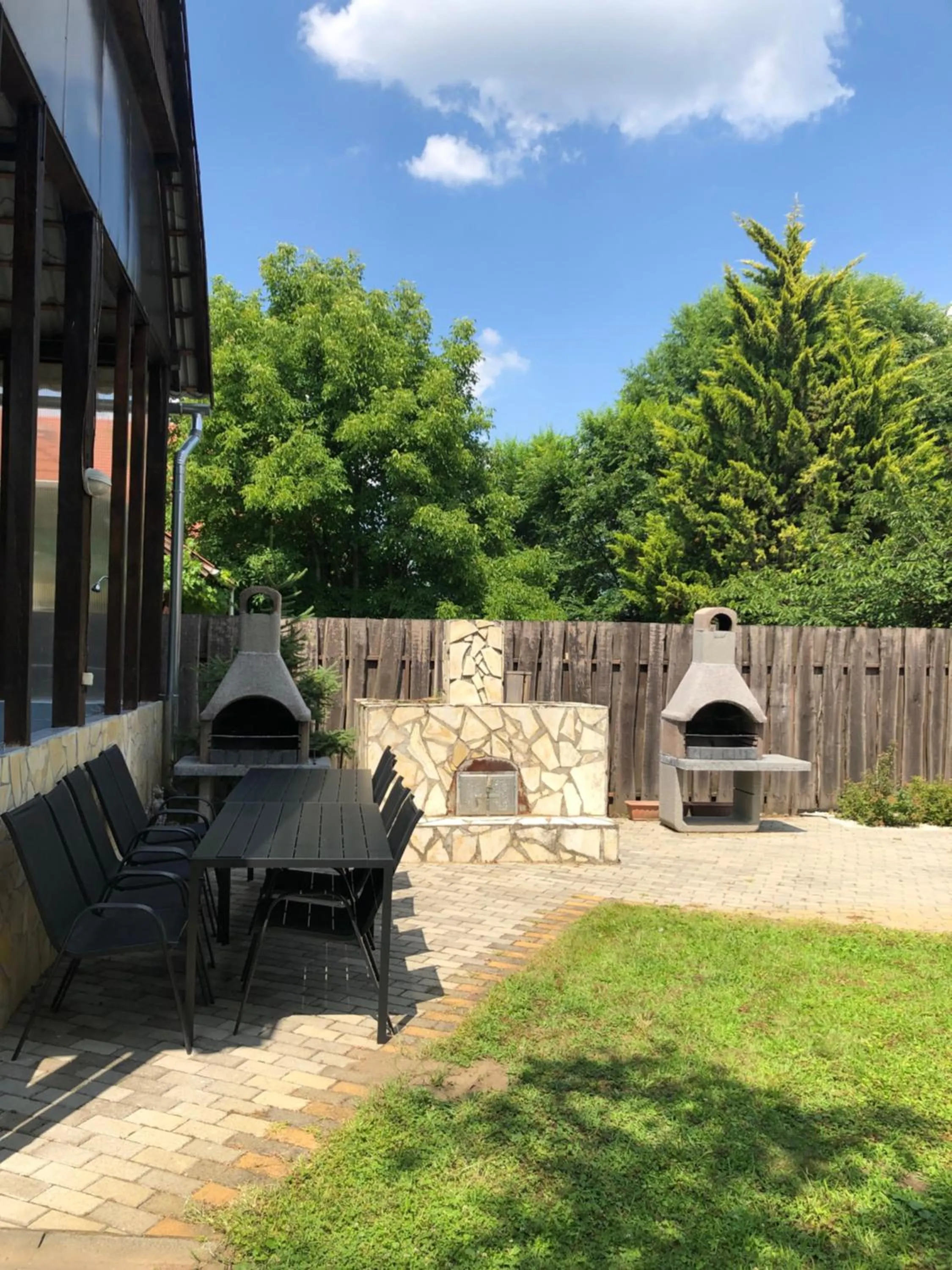 BBQ facilities in RELAX Apartman
