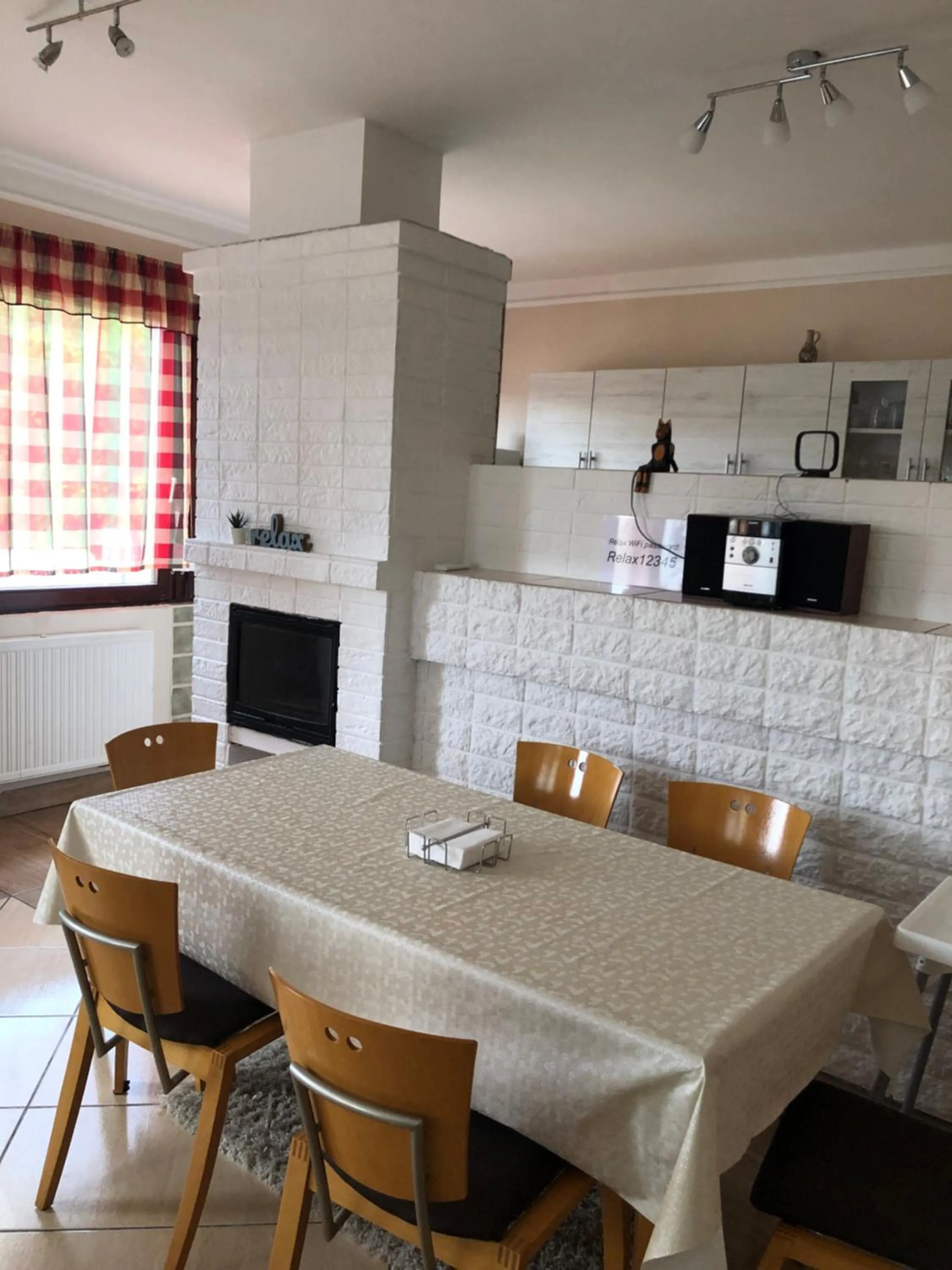 Dining area in RELAX Apartman