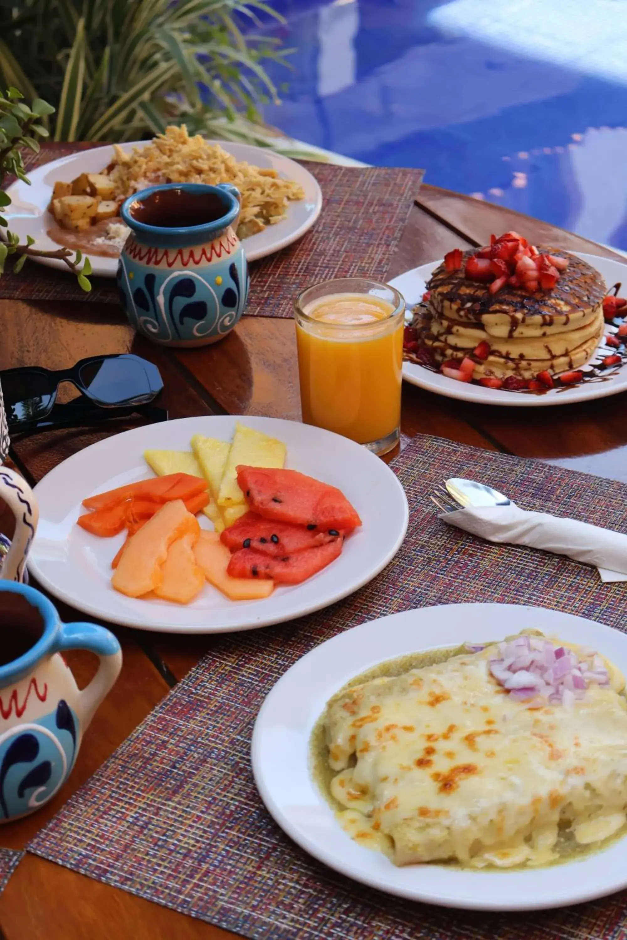 Food and drinks in Casa Lotería -Pueblito Sayulita- Colorful, Family and Relax Experience with Private Parking and Pool Food and drinks in Casa Lotería -Pueblito Sayulita- Colorful, Family and Relax Experience with Private Parking and Pool