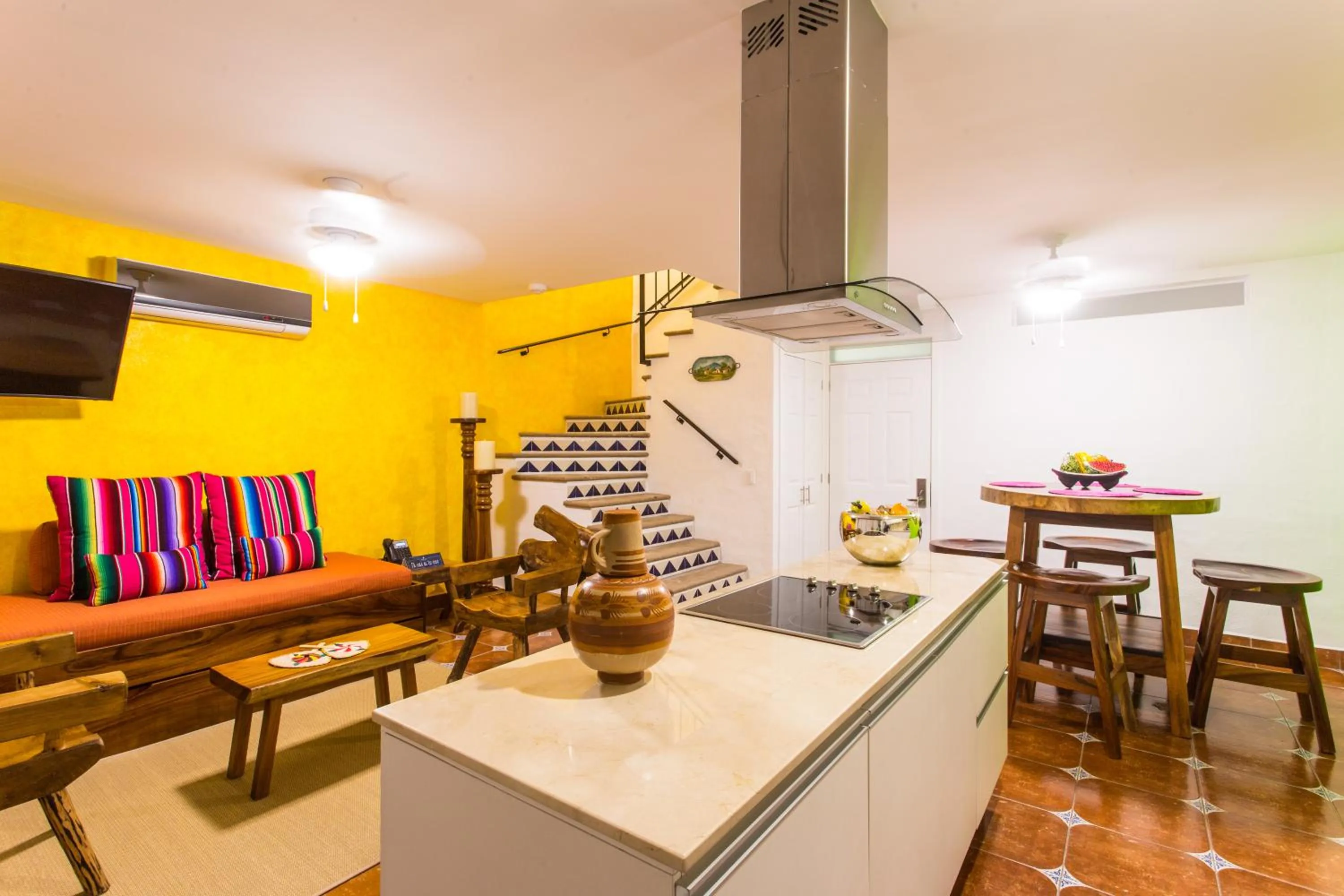 Living room in Casa Lotería -Pueblito Sayulita- Colorful, Family and Relax Experience with Private Parking and Pool