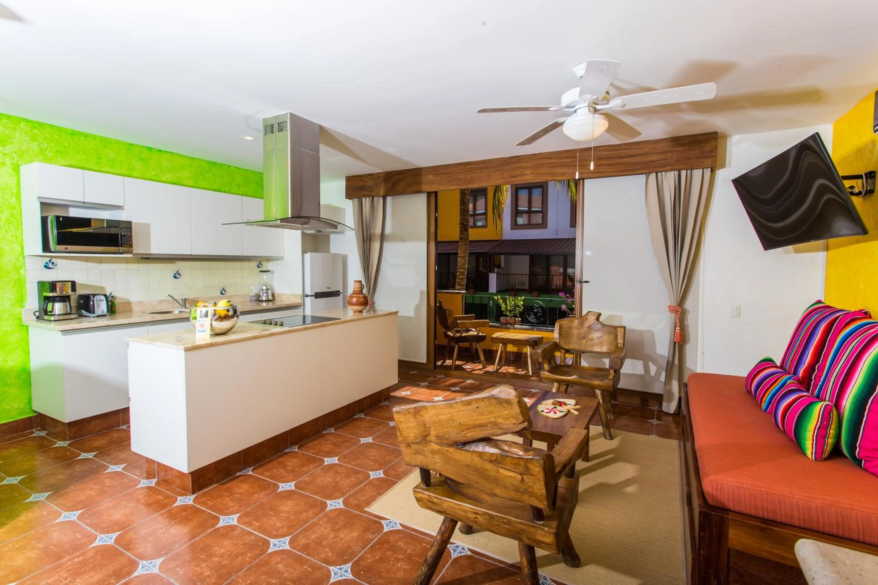 Kitchen or kitchenette in Casa Lotería -Pueblito Sayulita- Colorful, Family and Relax Experience with Private Parking and Pool