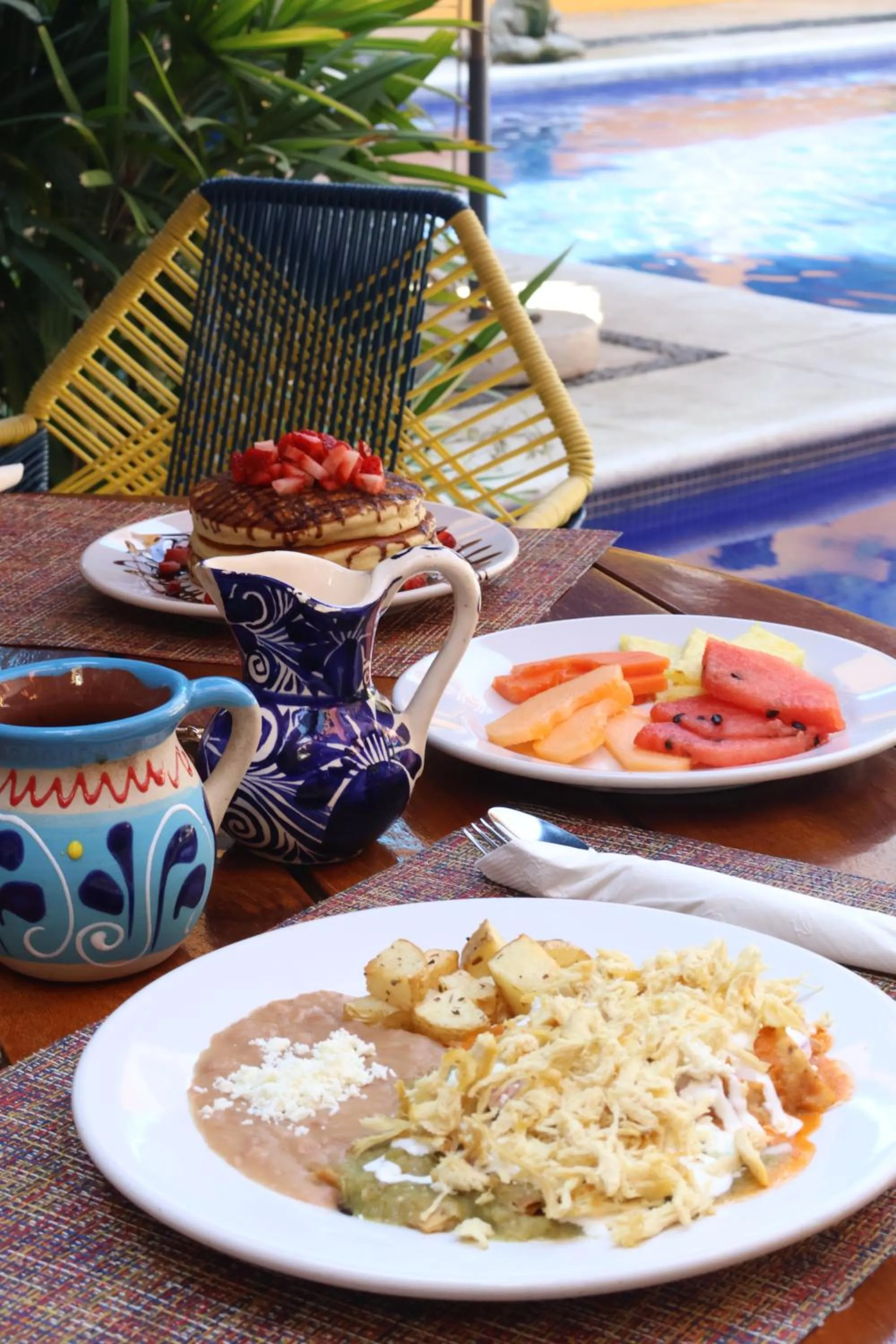 Breakfast in Casa Lotería -Pueblito Sayulita- Colorful, Family and Relax Experience with Private Parking and Pool
