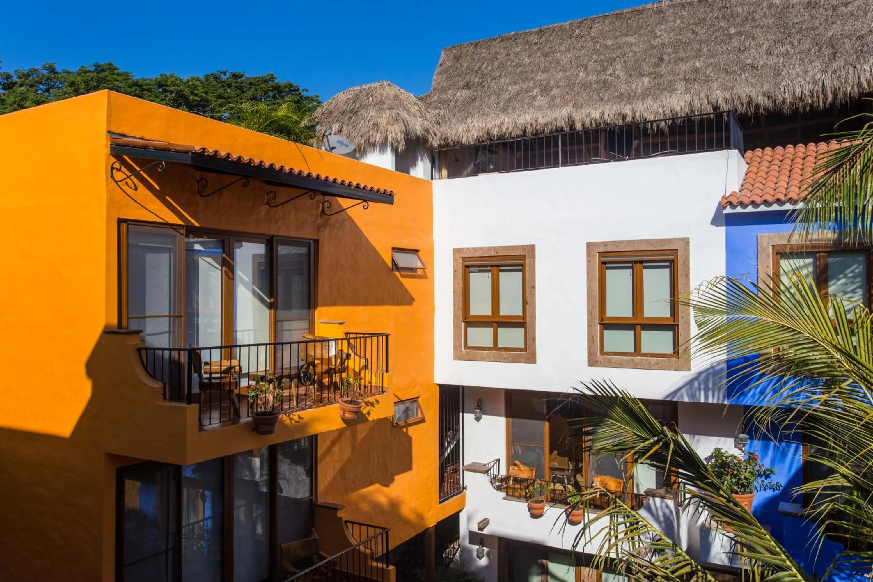Property building in Casa Lotería -Pueblito Sayulita- Colorful, Family and Relax Experience with Private Parking and Pool
