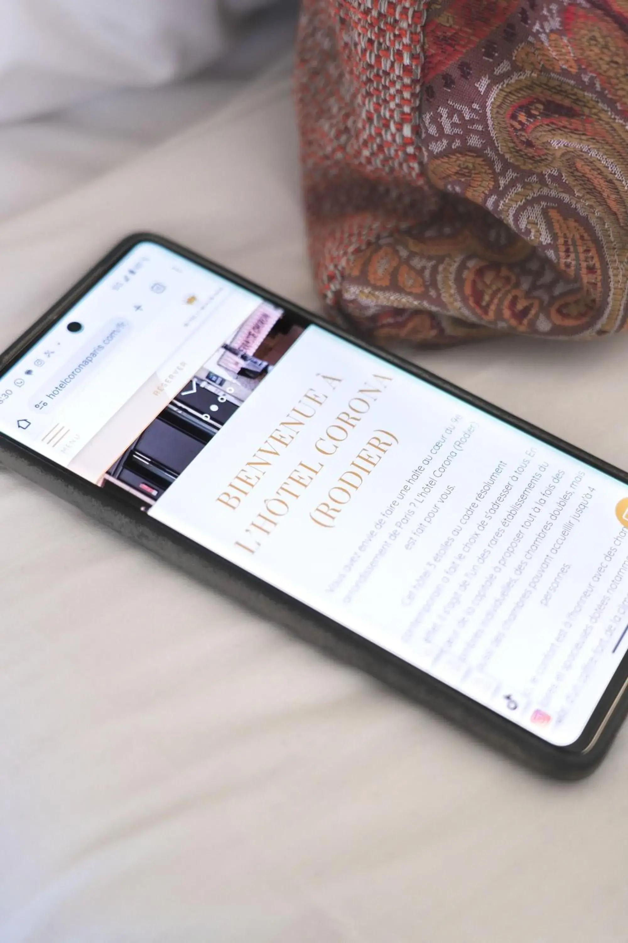 Property building, Bed in Hotel Corona -Rodier- Property building, Bed in Hotel Corona -Rodier-