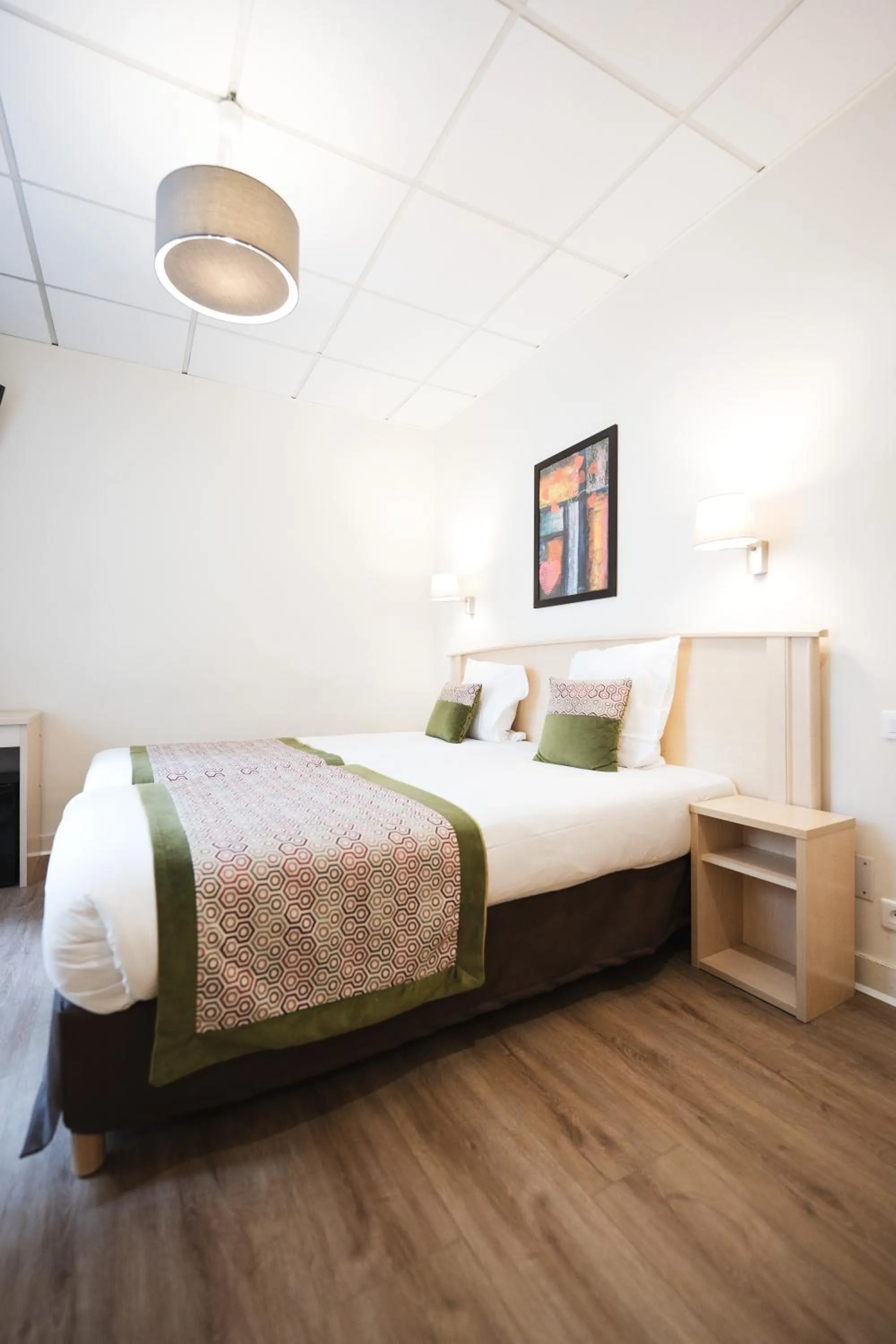 Bedroom, Bed in Hotel Corona -Rodier-