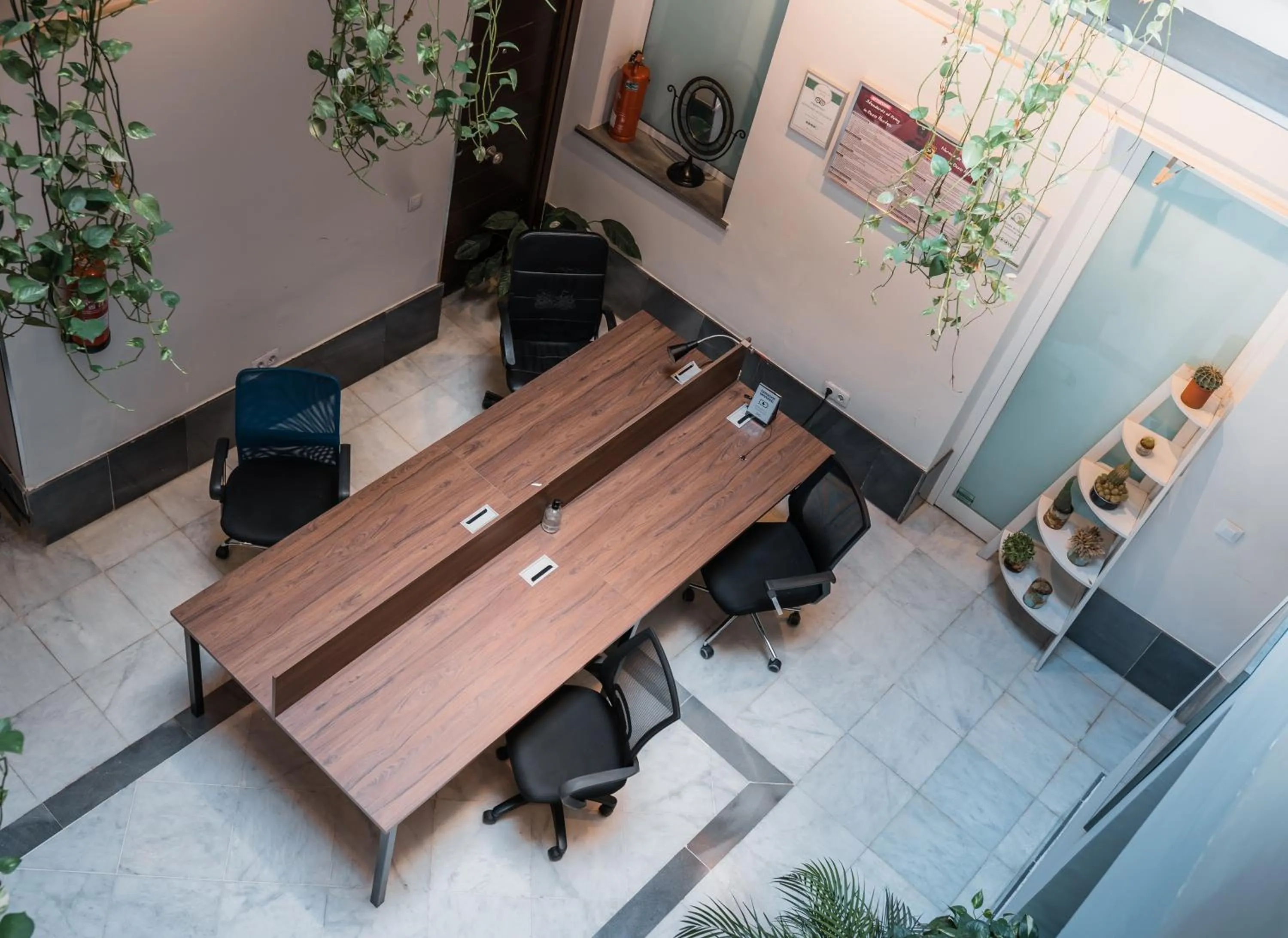 Seating area in JOY Setas Coworking