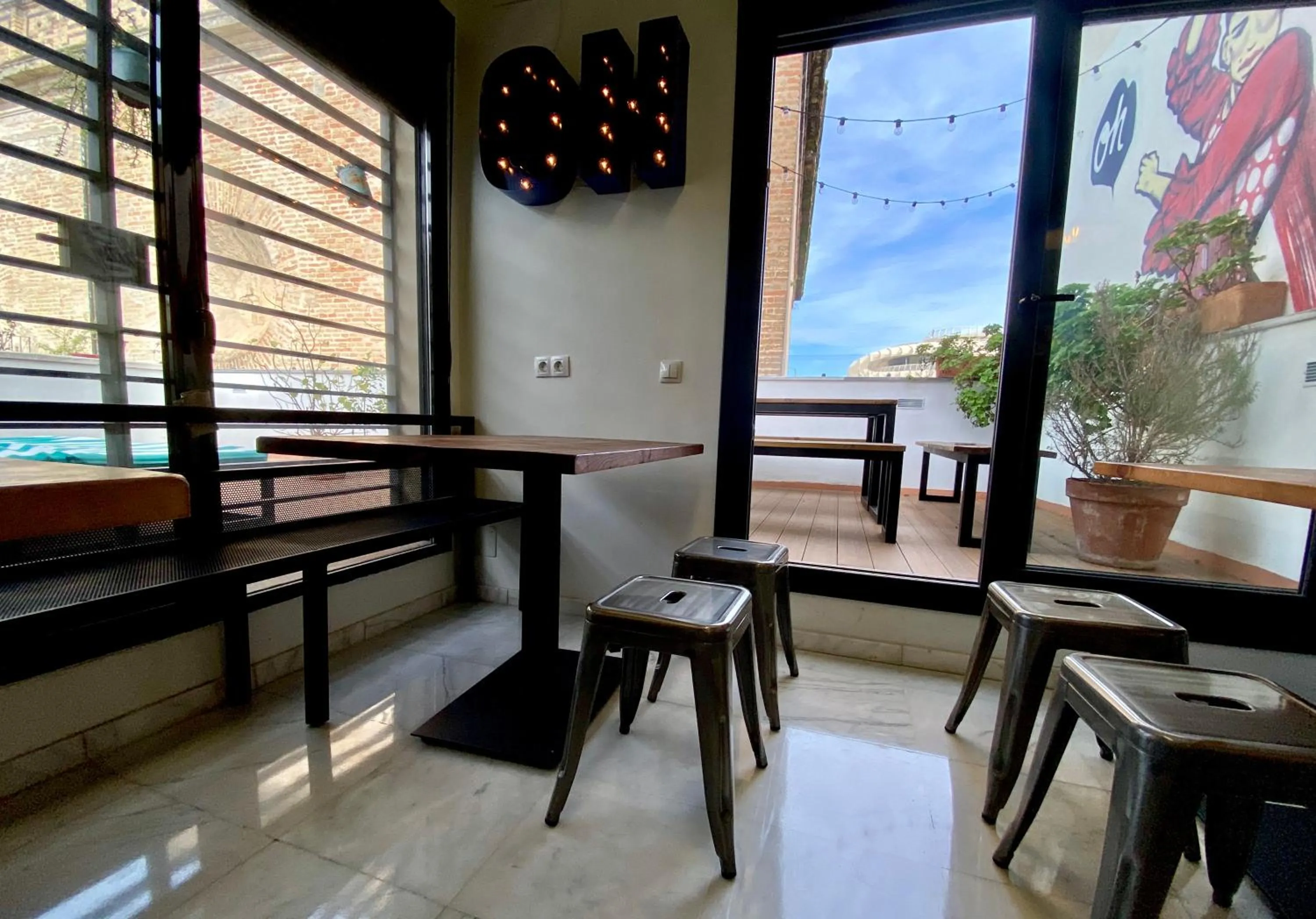 Kitchen or kitchenette in JOY Setas Coworking