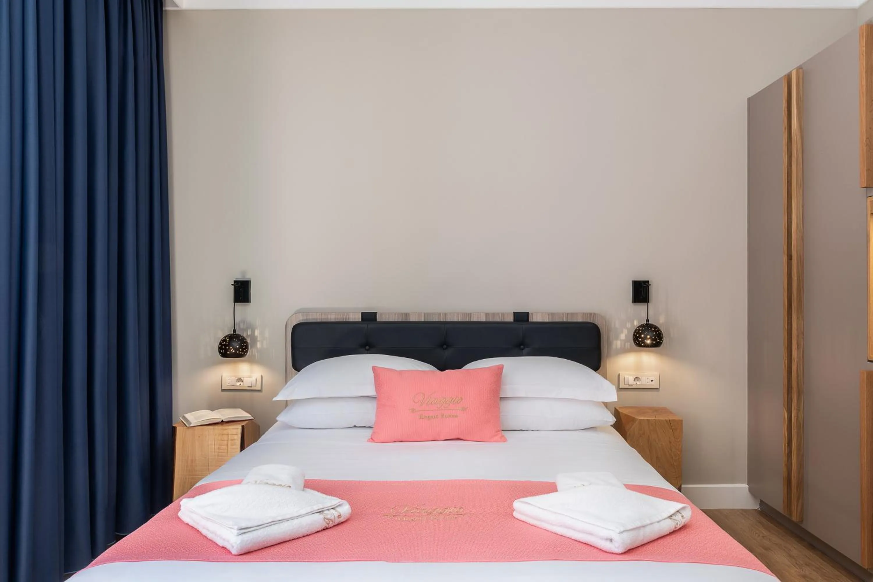 Bed in Viaggio Elegant Rooms