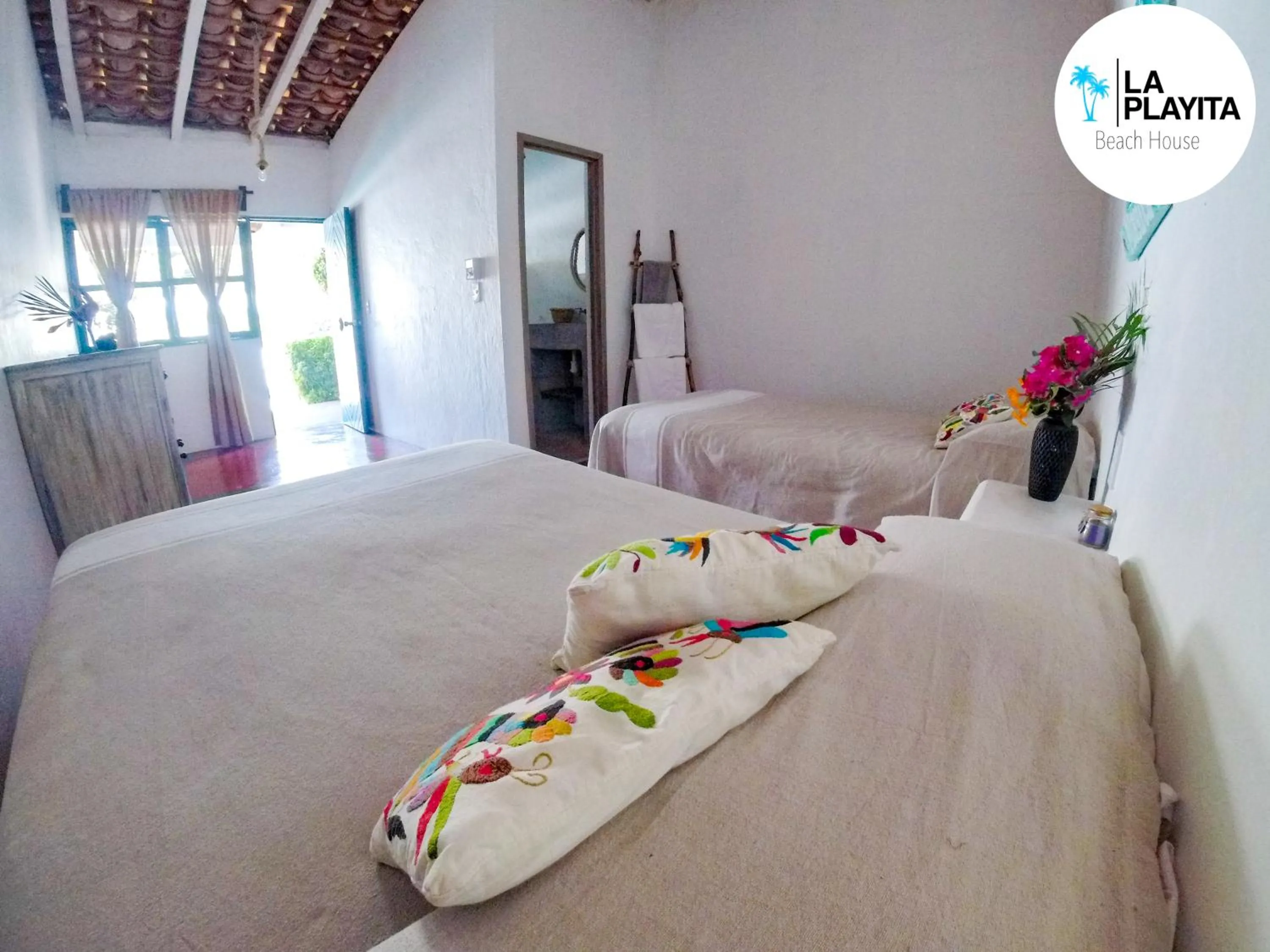 La Playita Beach House