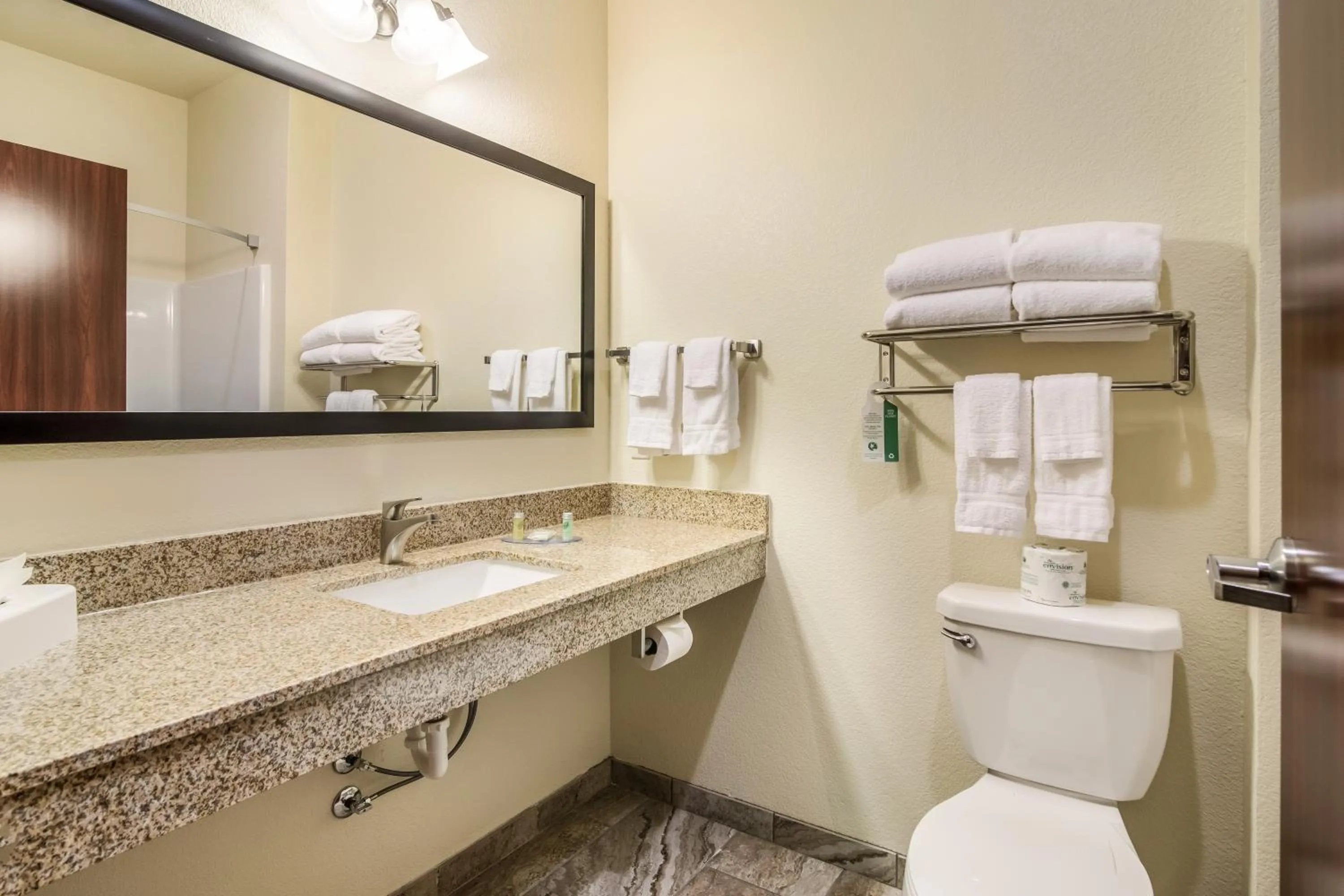 Shower in Cobblestone Hotel & Suites - Gering/Scottsbluff