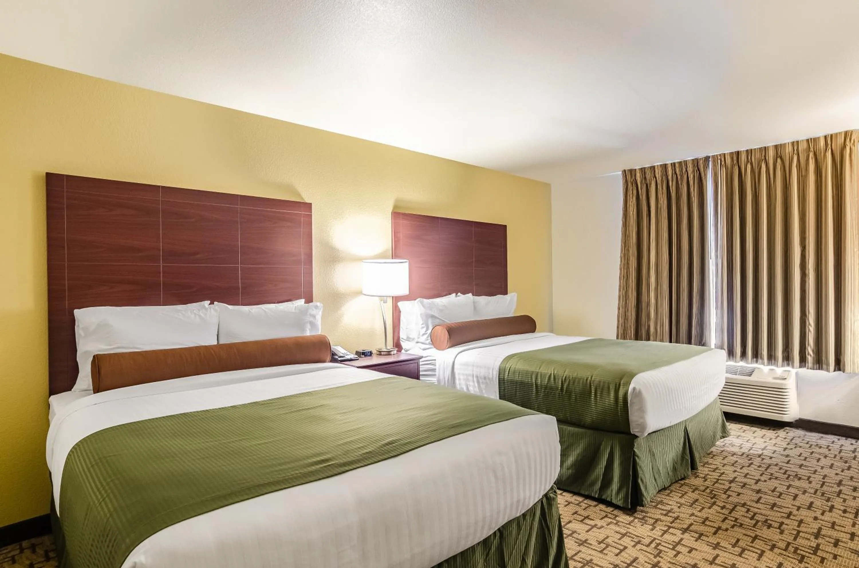 Bed in Cobblestone Hotel & Suites - Gering/Scottsbluff
