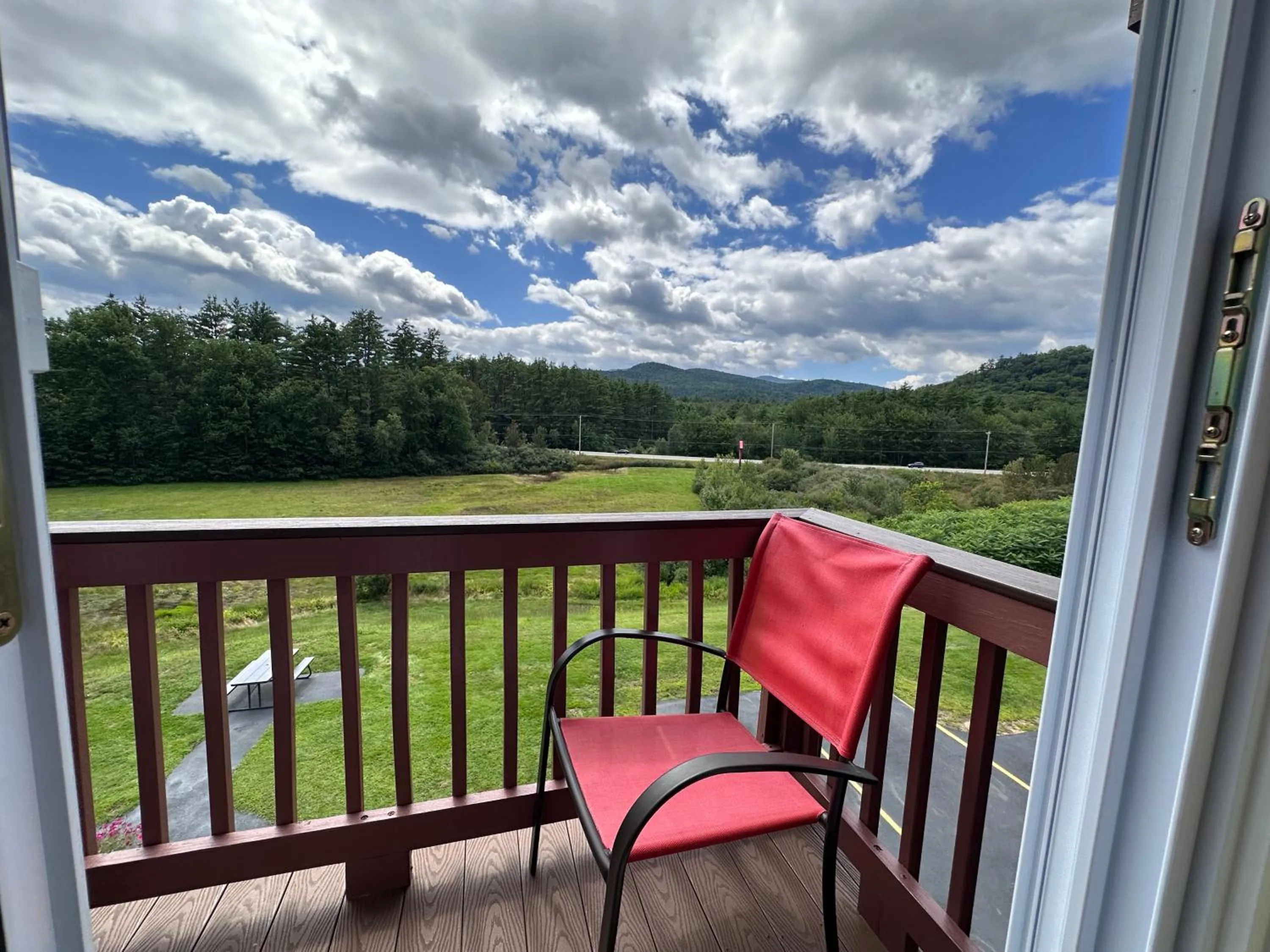 Balcony/Terrace in Swiss Chalets Village Inn