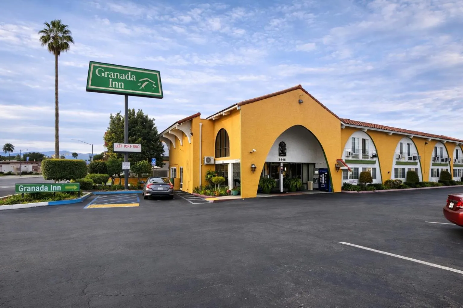 Property building in Granada Inn