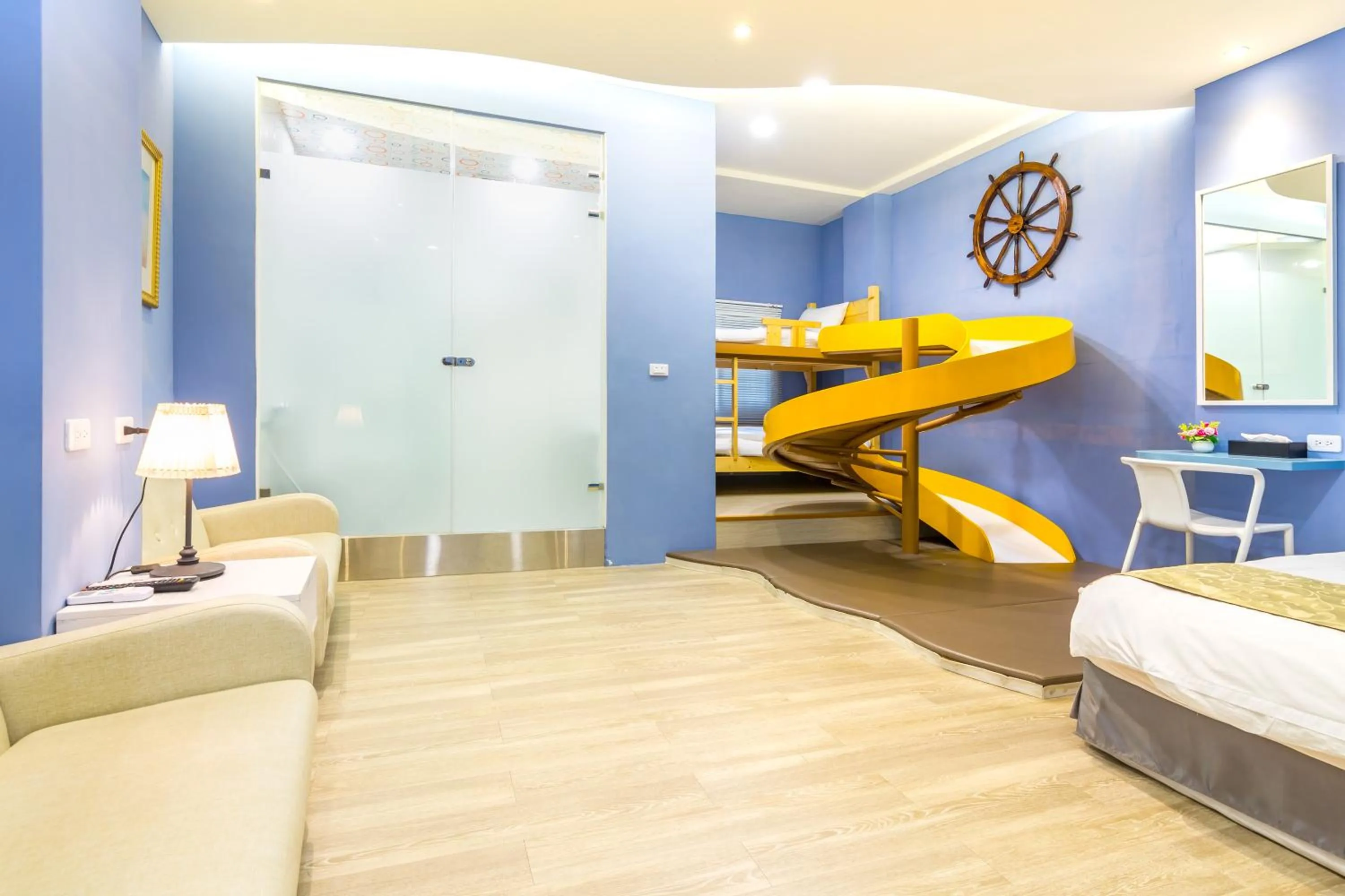 bunk bed in 良辰暖居