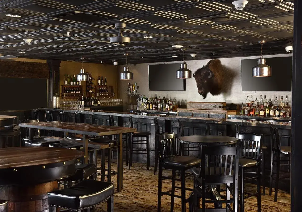 Lounge or bar in Stoney Creek Hotel Tulsa - Broken Arrow Lounge or bar in Stoney Creek Hotel Tulsa - Broken Arrow