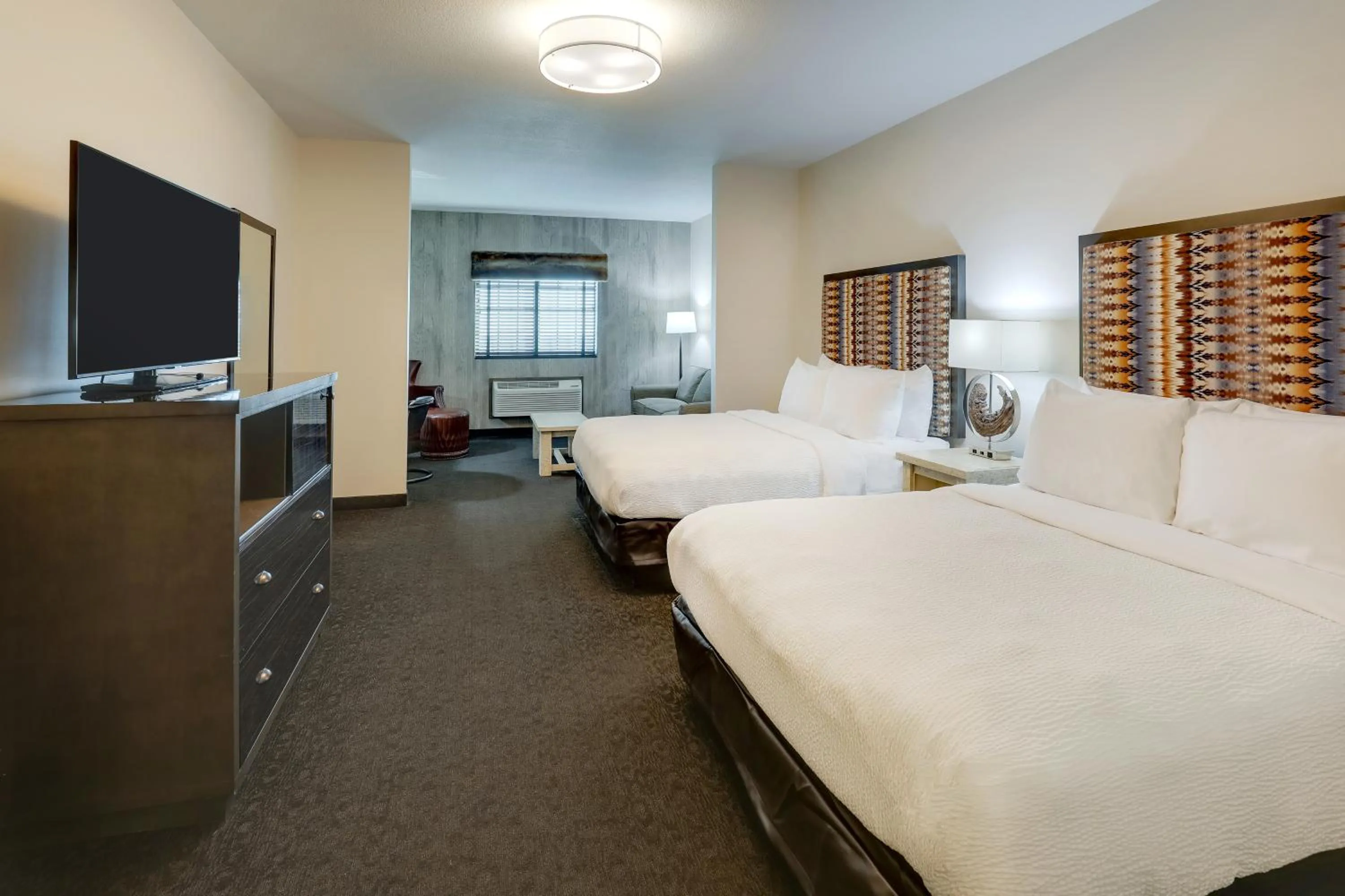 Bed in Stoney Creek Hotel Tulsa - Broken Arrow