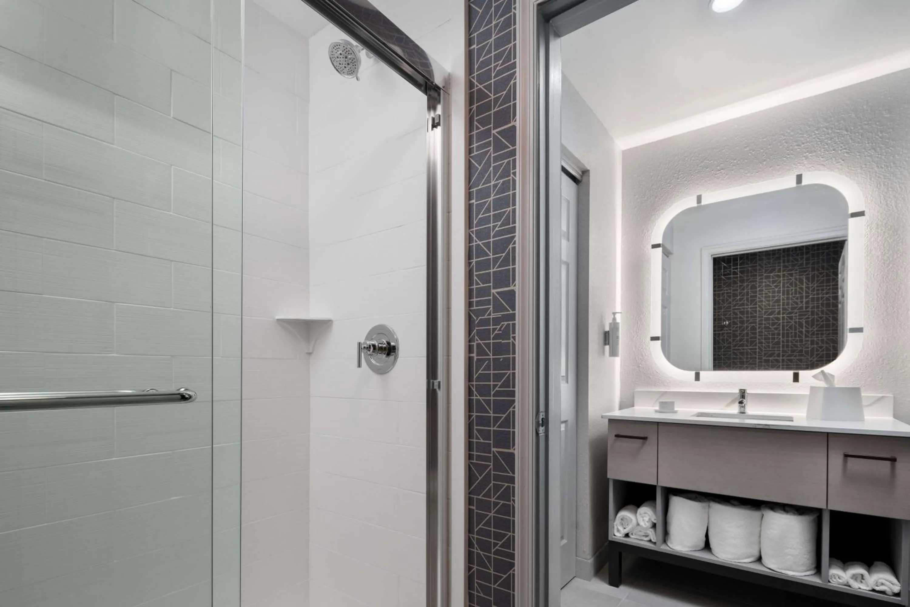 Bathroom in Homewood Suites by Hilton Richmond - Airport