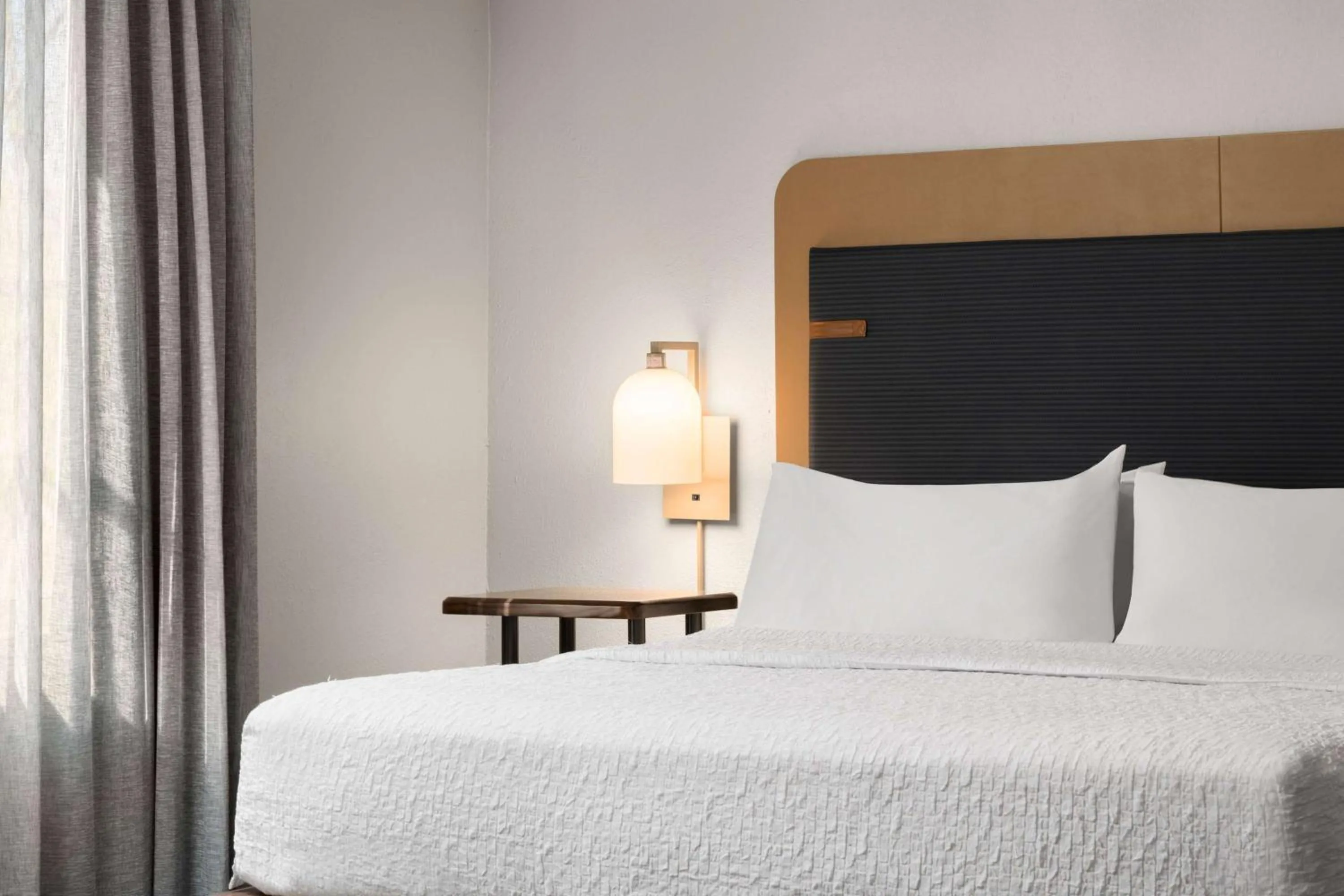 Bed in Homewood Suites by Hilton Richmond - Airport